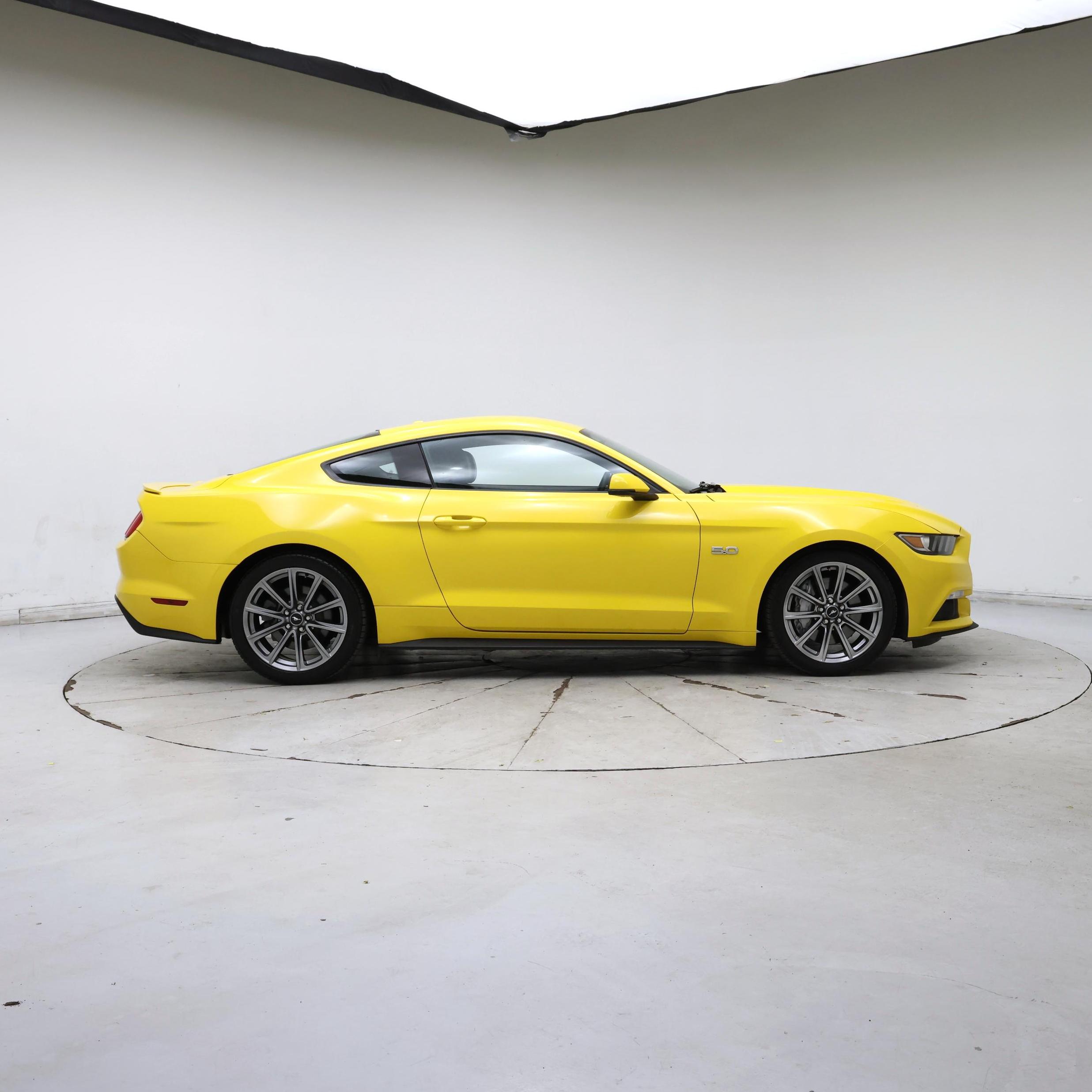 Thumbnail: 2015 Ford Mustang - 7