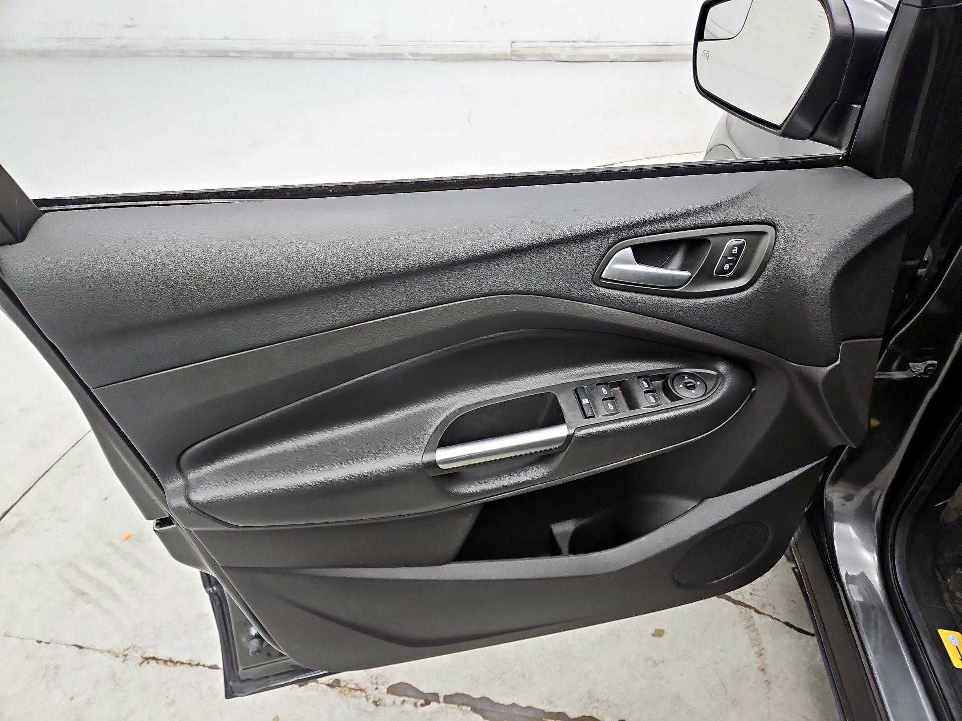 Thumbnail: 2018 Ford Escape - 12