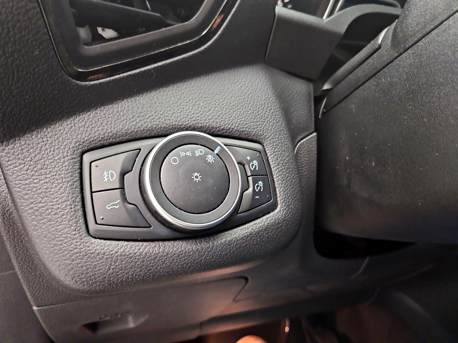 Thumbnail: 2018 Ford Escape - 13