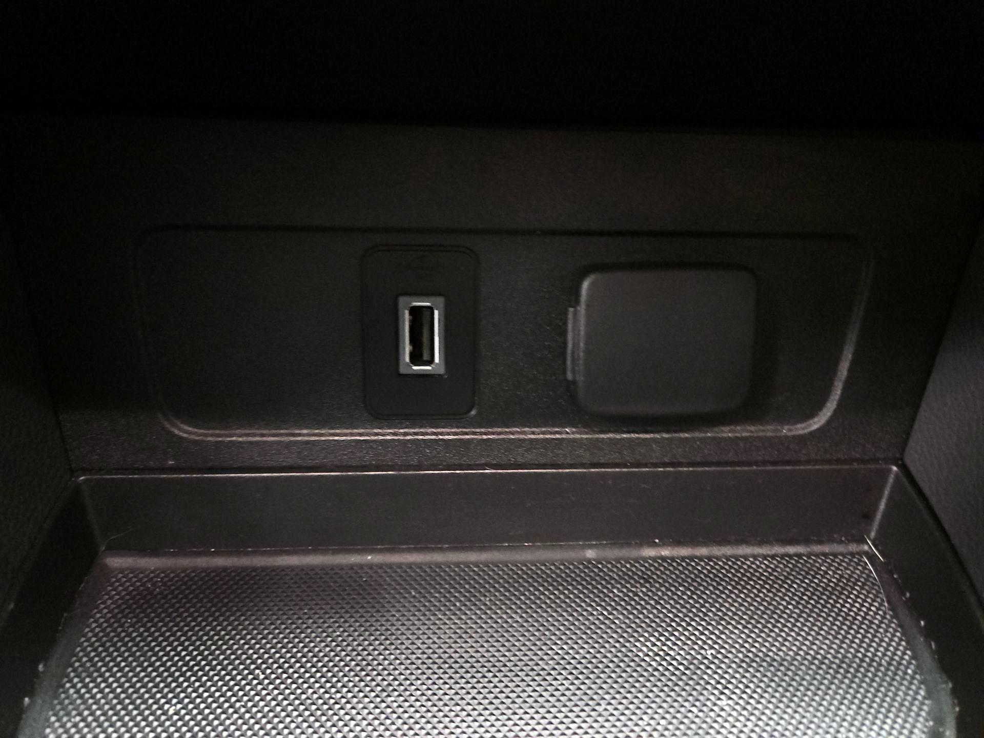 Thumbnail: 2018 Ford Escape - 19