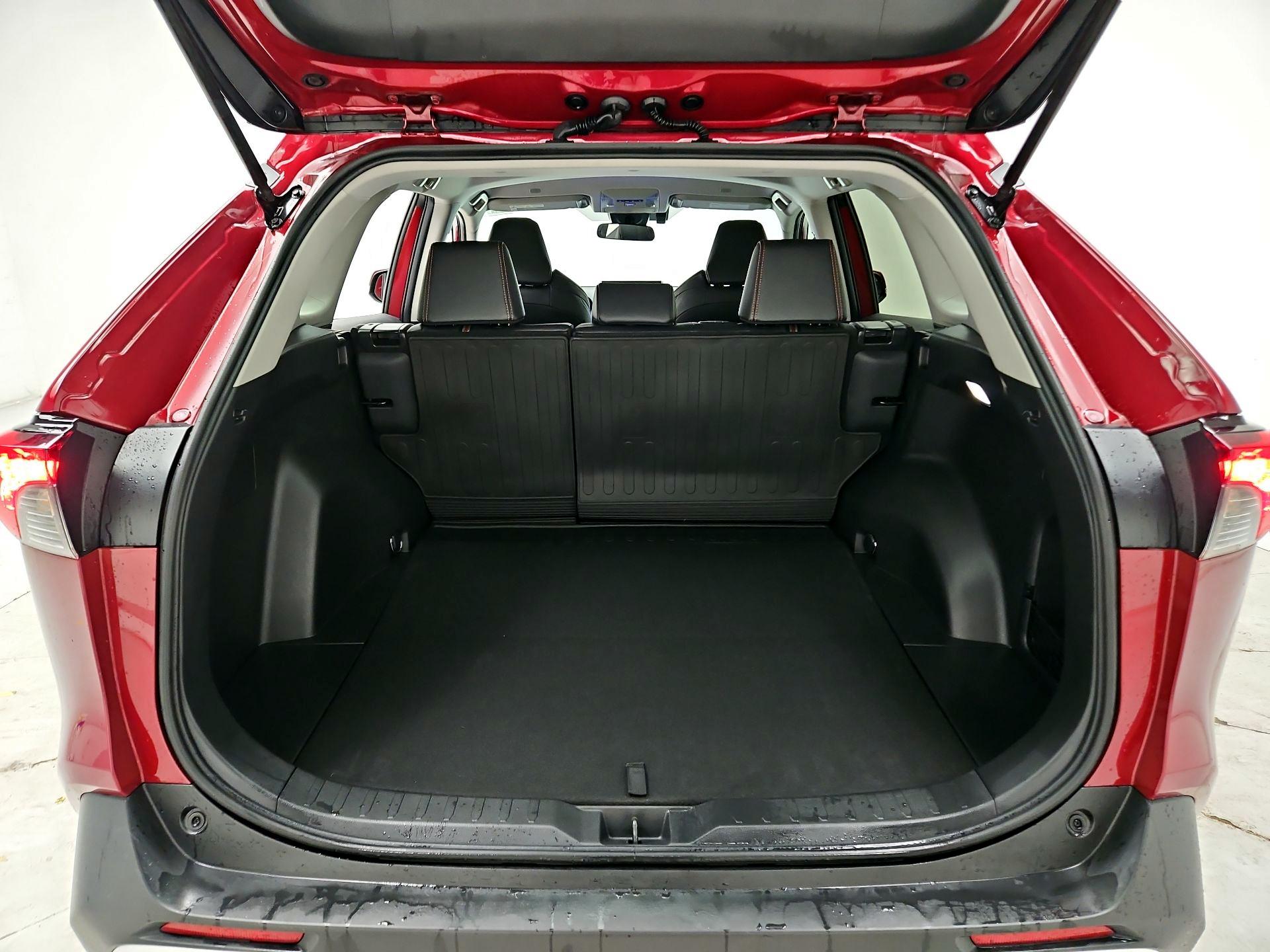 Thumbnail: 2024 Toyota RAV4 - 20