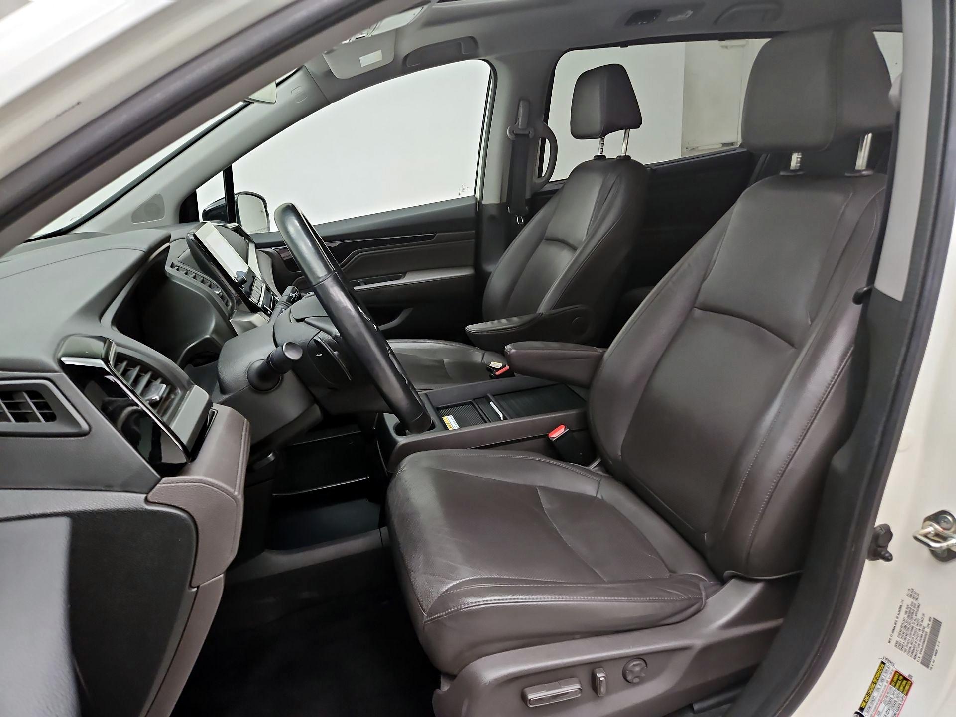 Thumbnail: 2019 Honda Odyssey - 11