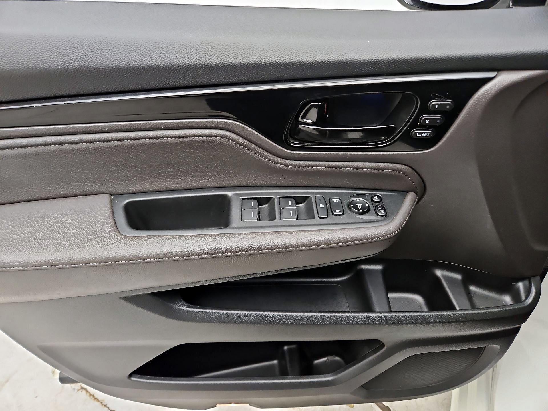 Thumbnail: 2019 Honda Odyssey - 12