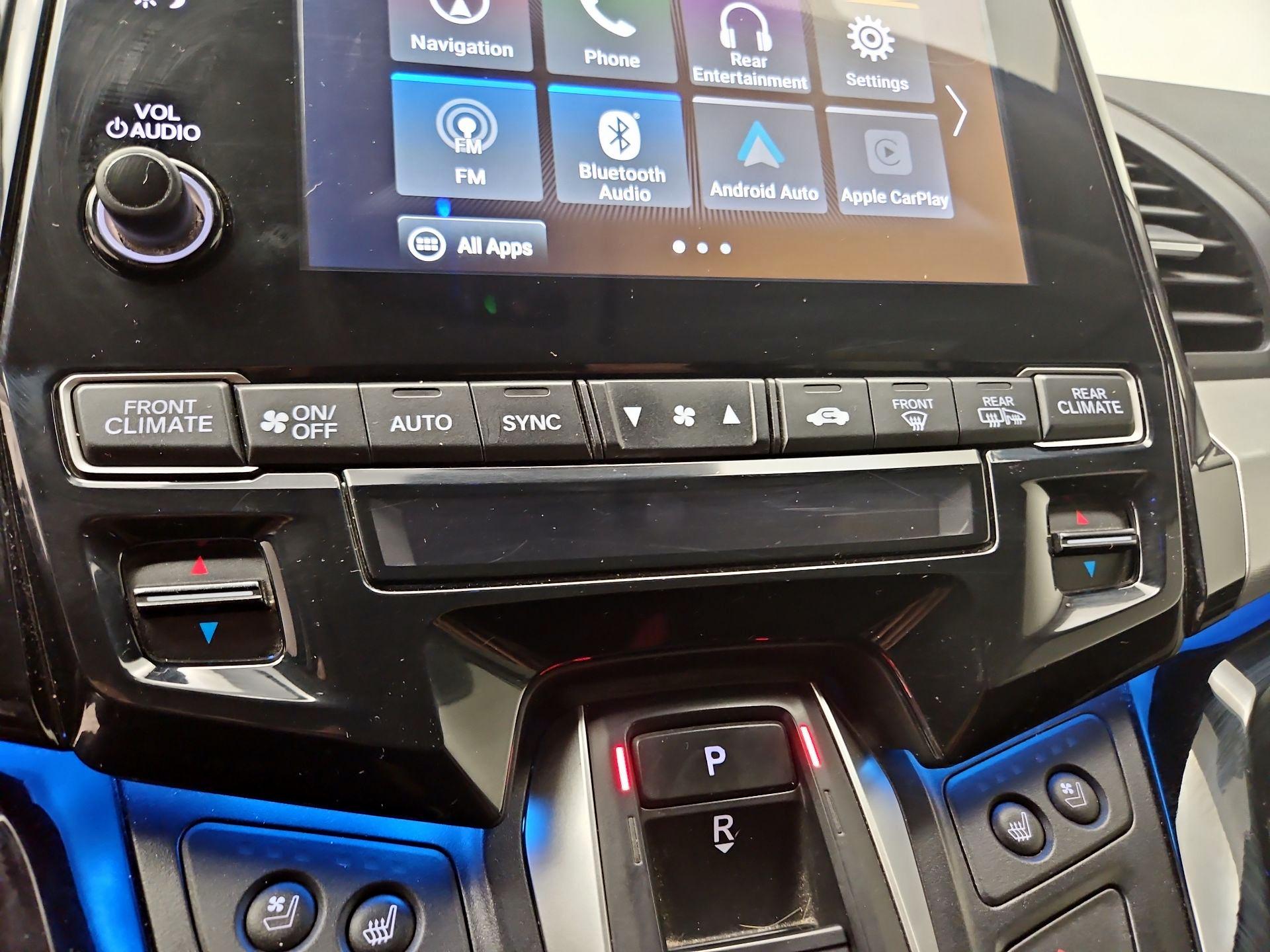 Thumbnail: 2019 Honda Odyssey - 17