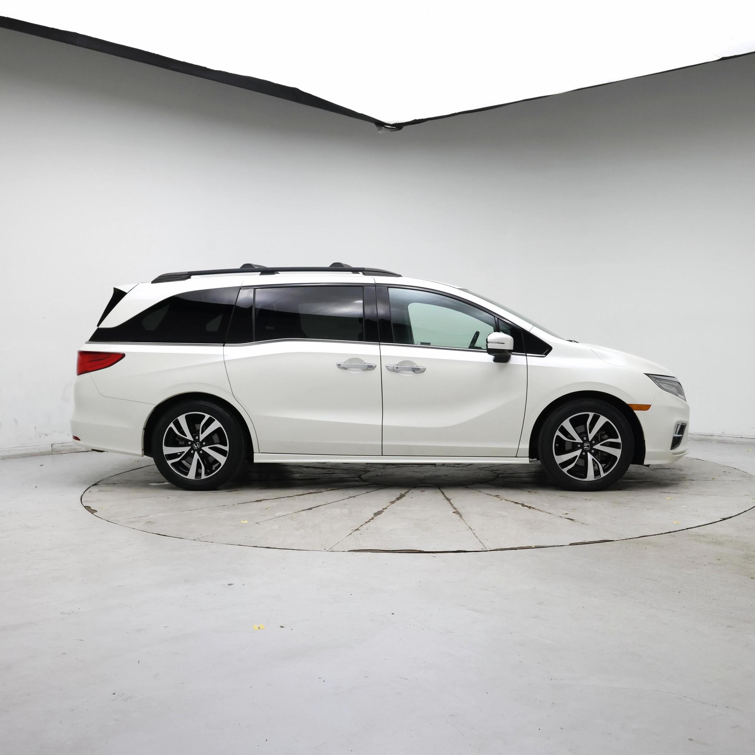 Thumbnail: 2019 Honda Odyssey - 7