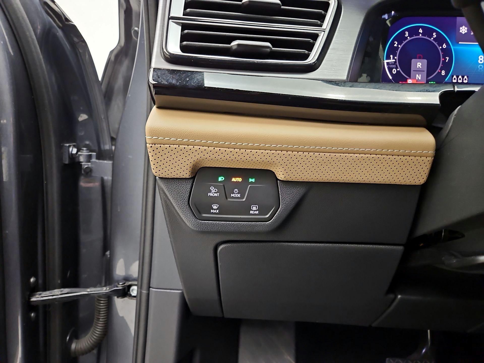 Thumbnail: 2024 Volkswagen Atlas - 13