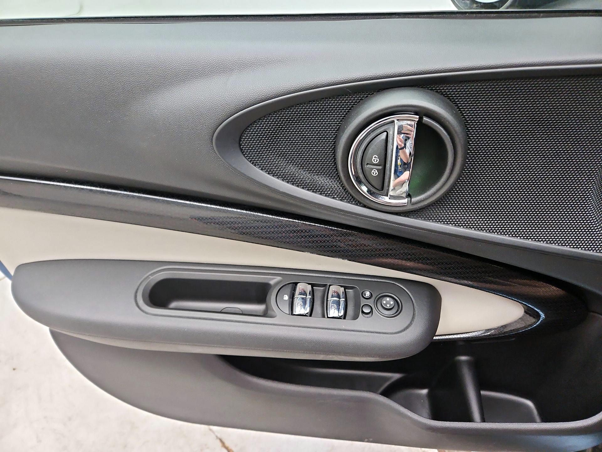 Thumbnail: 2023 MINI Cooper Clubman - 10