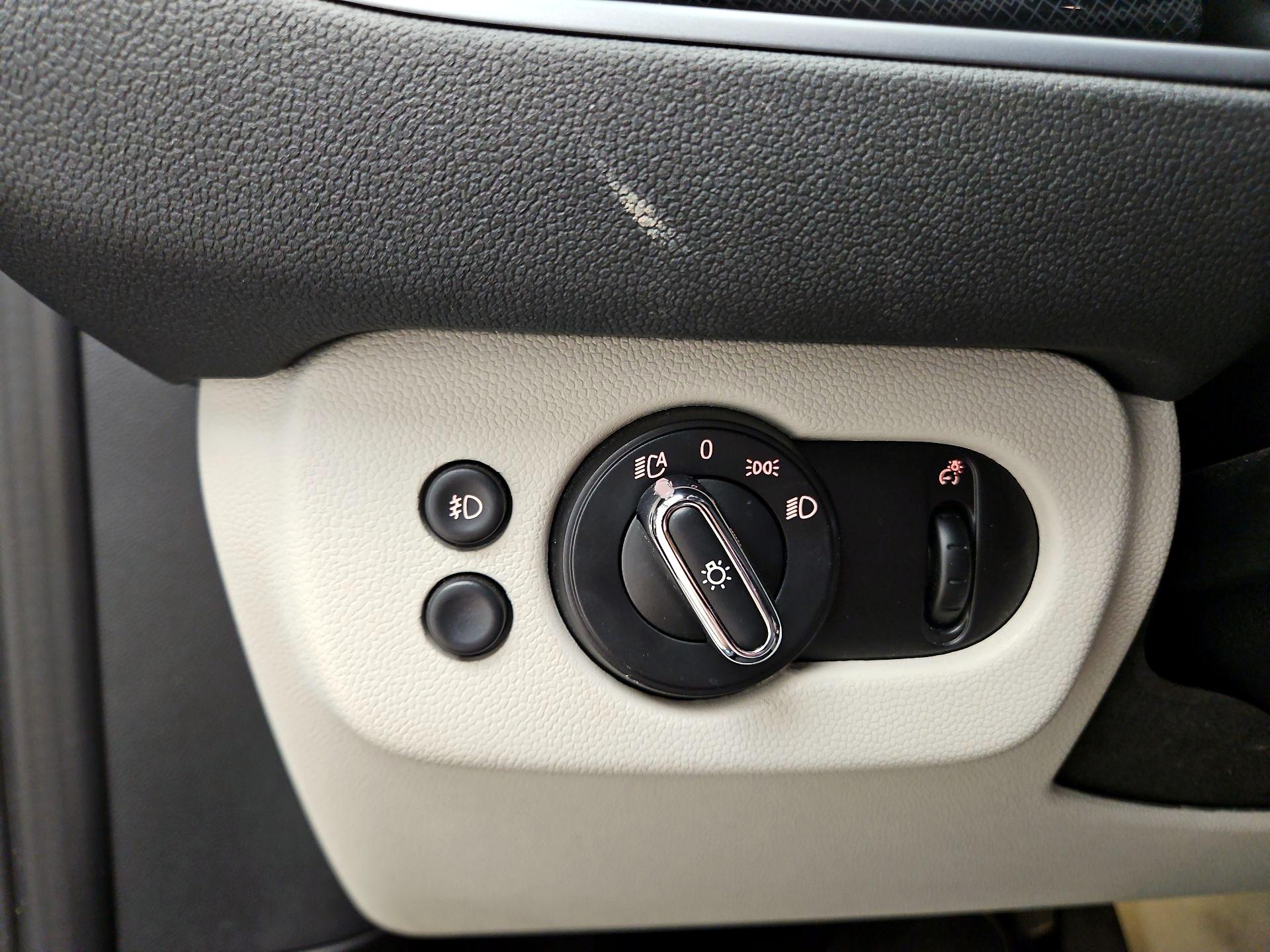 Thumbnail: 2023 MINI Cooper Clubman - 11