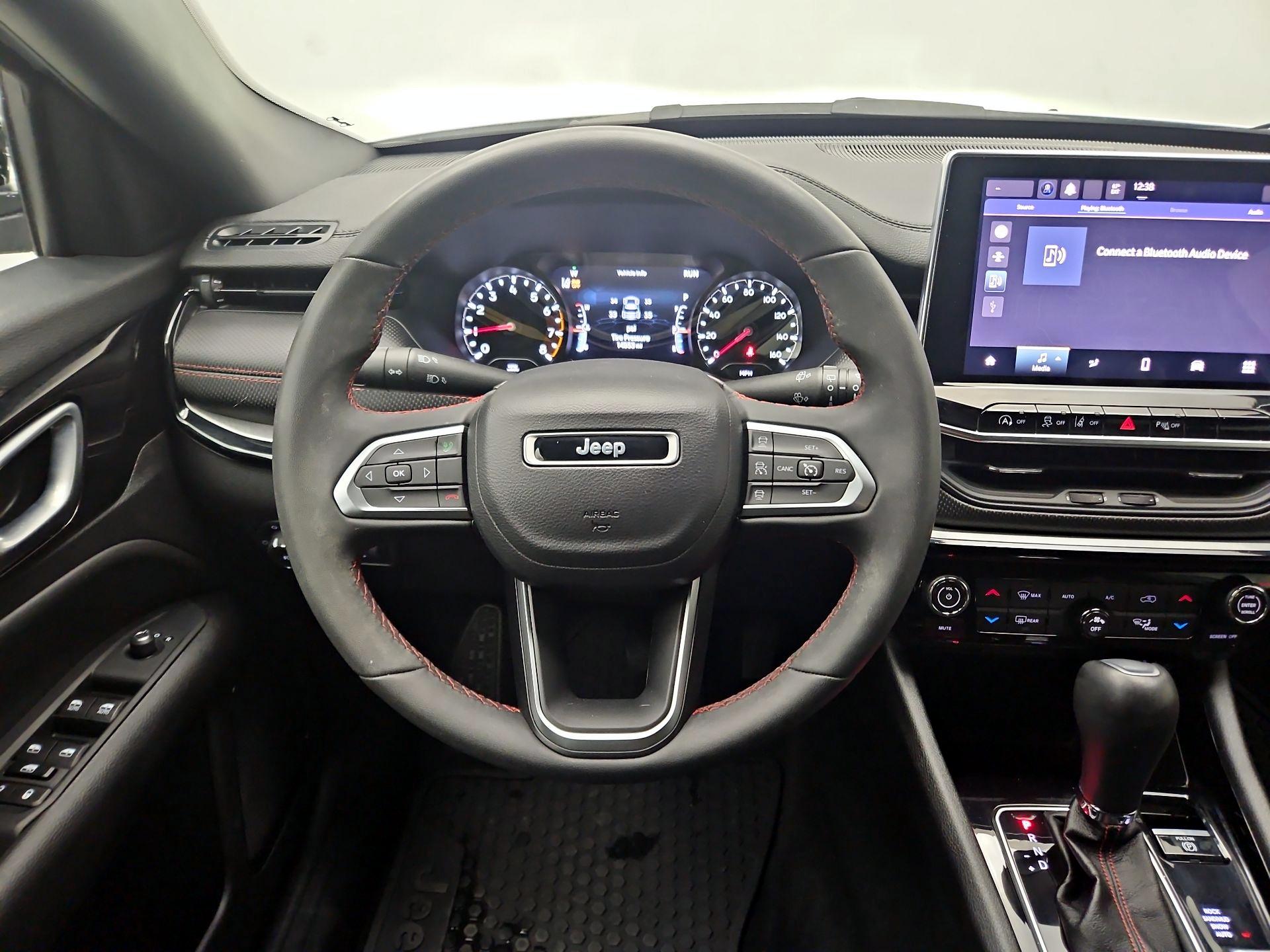 Thumbnail: 2023 Jeep Compass - 10