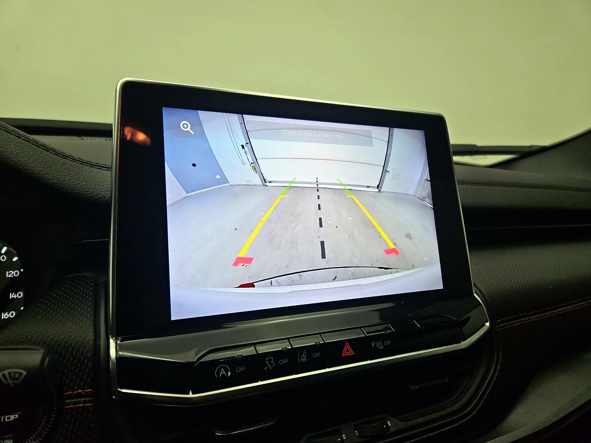 Thumbnail: 2023 Jeep Compass - 14