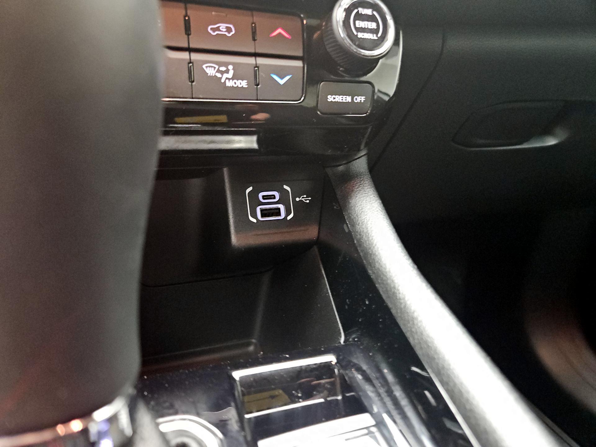 Thumbnail: 2023 Jeep Compass - 18