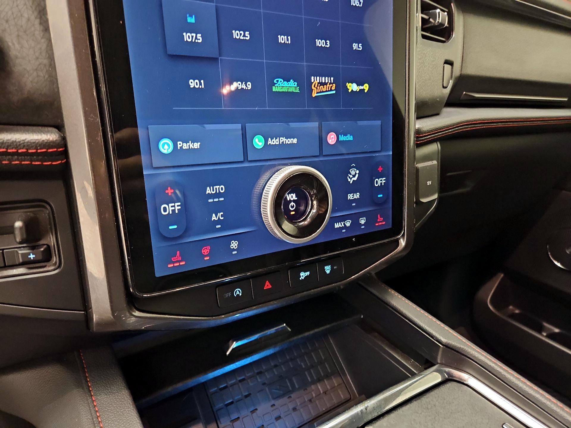 Thumbnail: 2024 Ford Expedition - 17