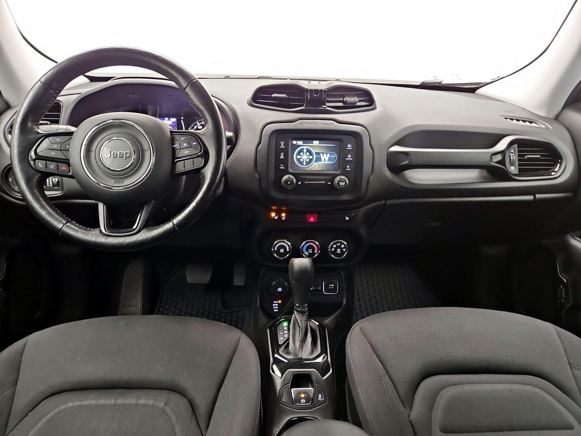 Thumbnail: 2017 Jeep Renegade - 9