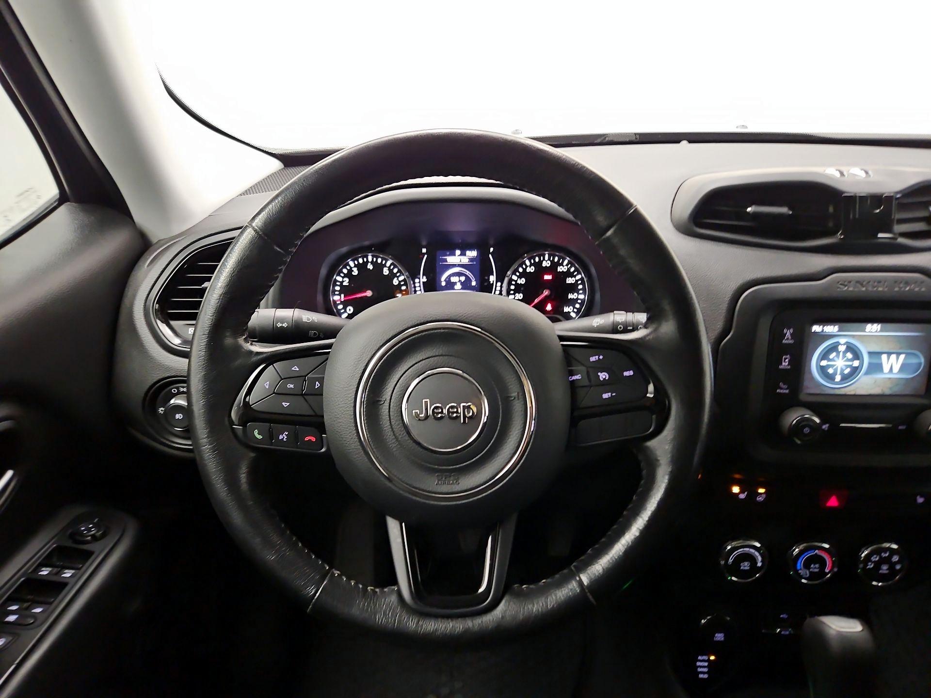 Thumbnail: 2017 Jeep Renegade - 10