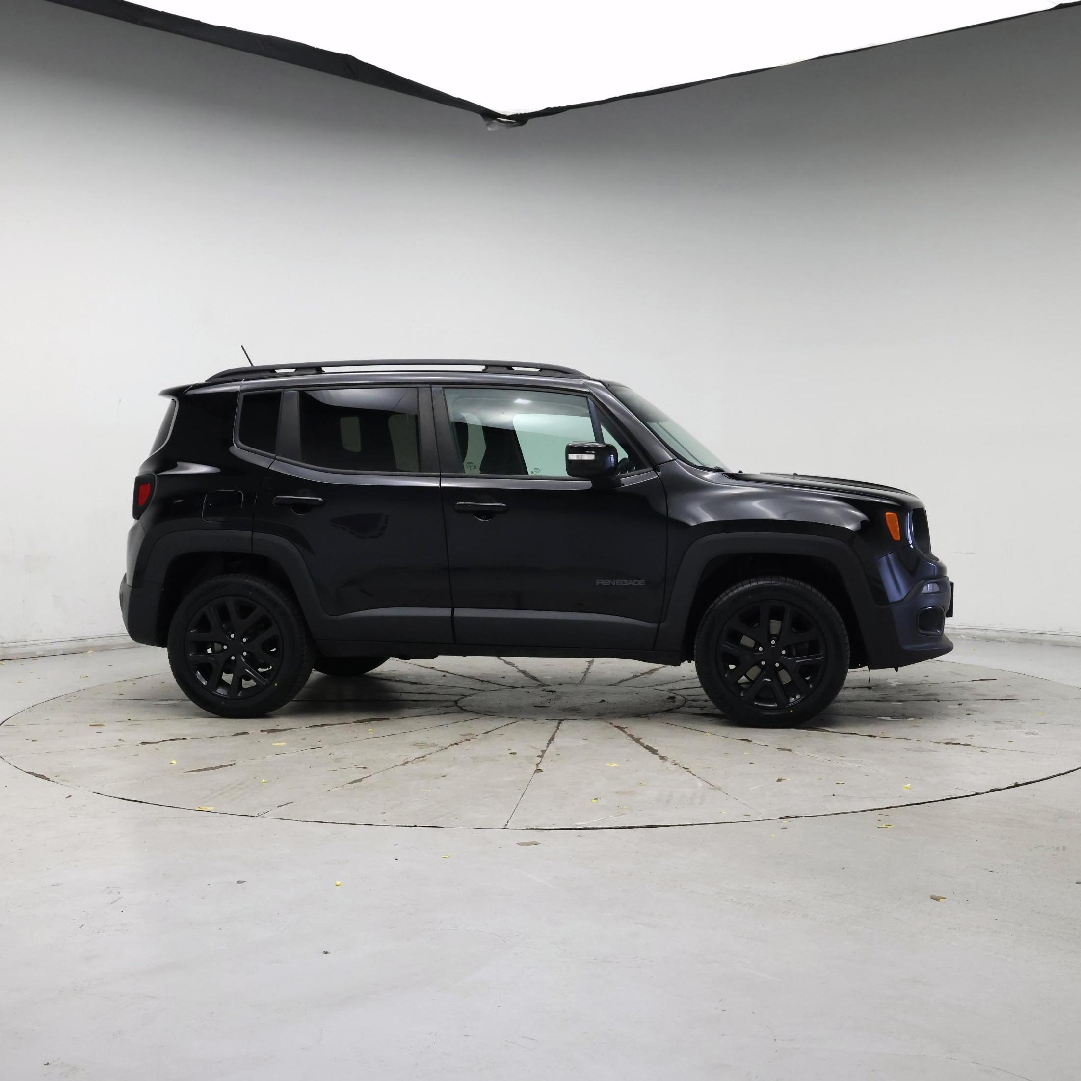 Thumbnail: 2017 Jeep Renegade - 7