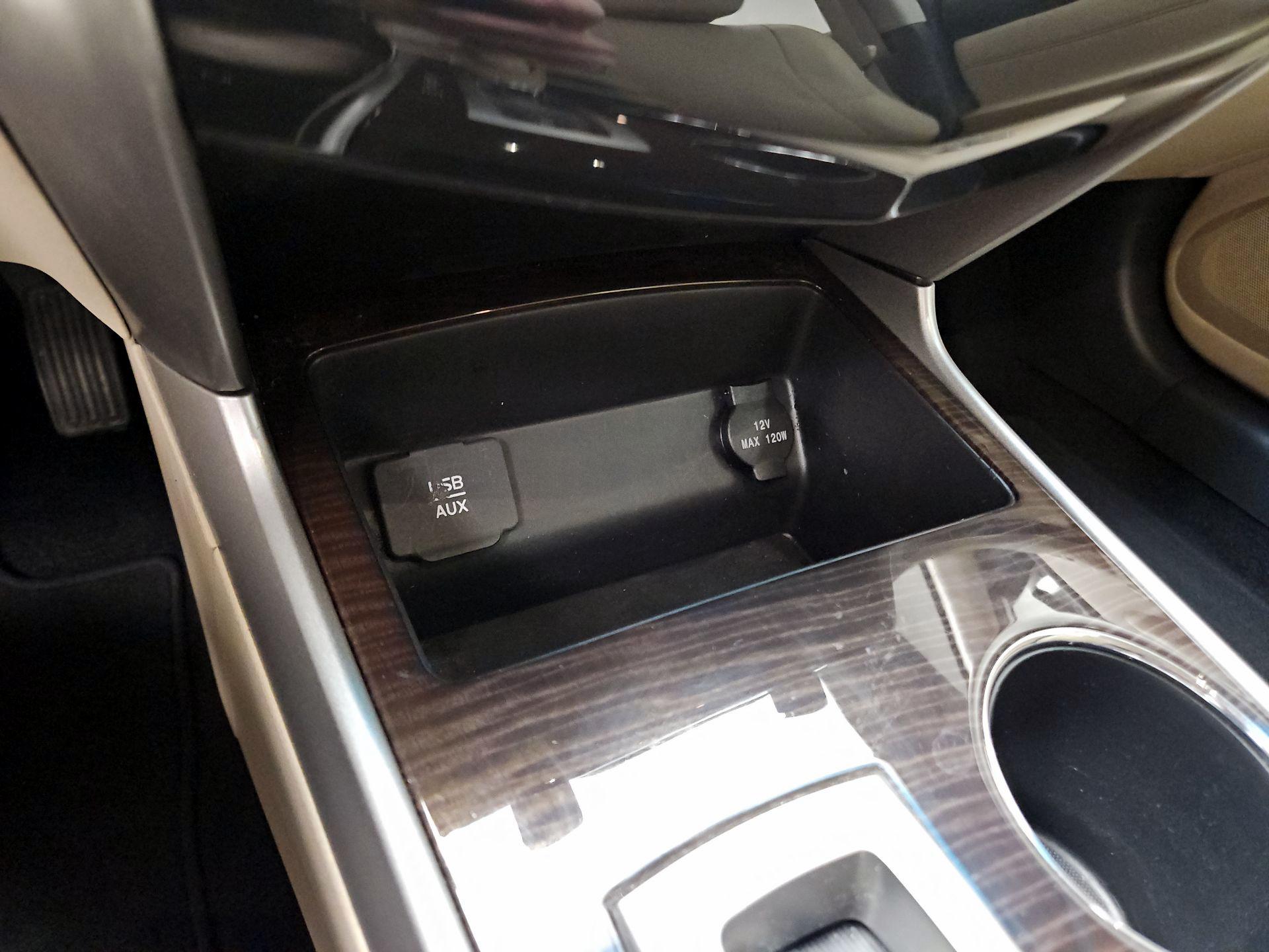 Thumbnail: 2015 Nissan Altima - 18