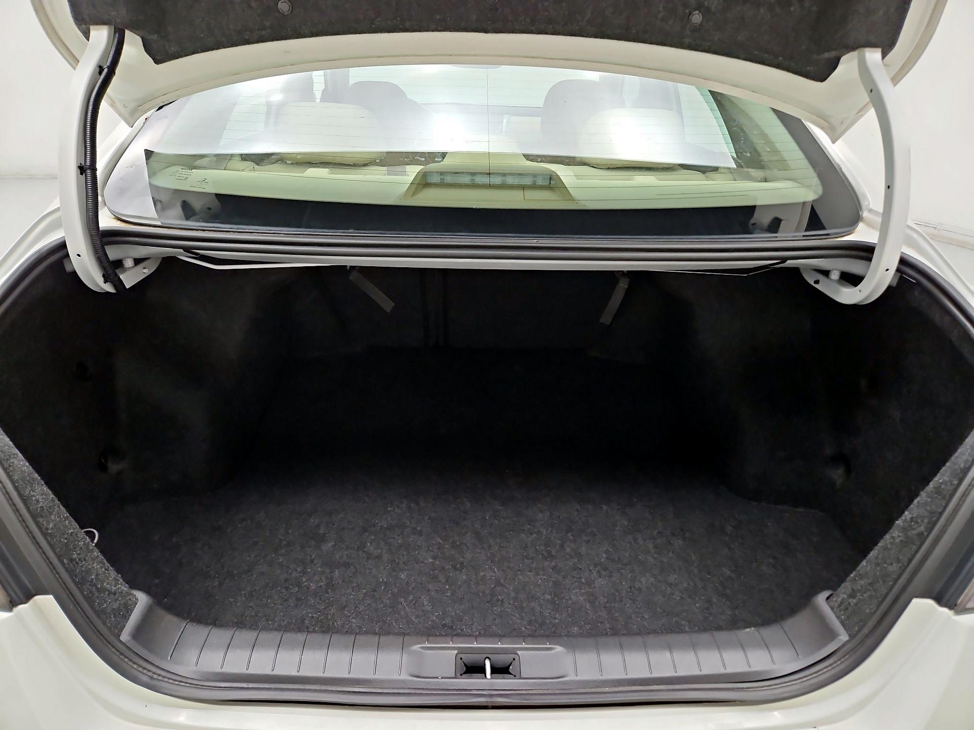 Thumbnail: 2015 Nissan Altima - 20