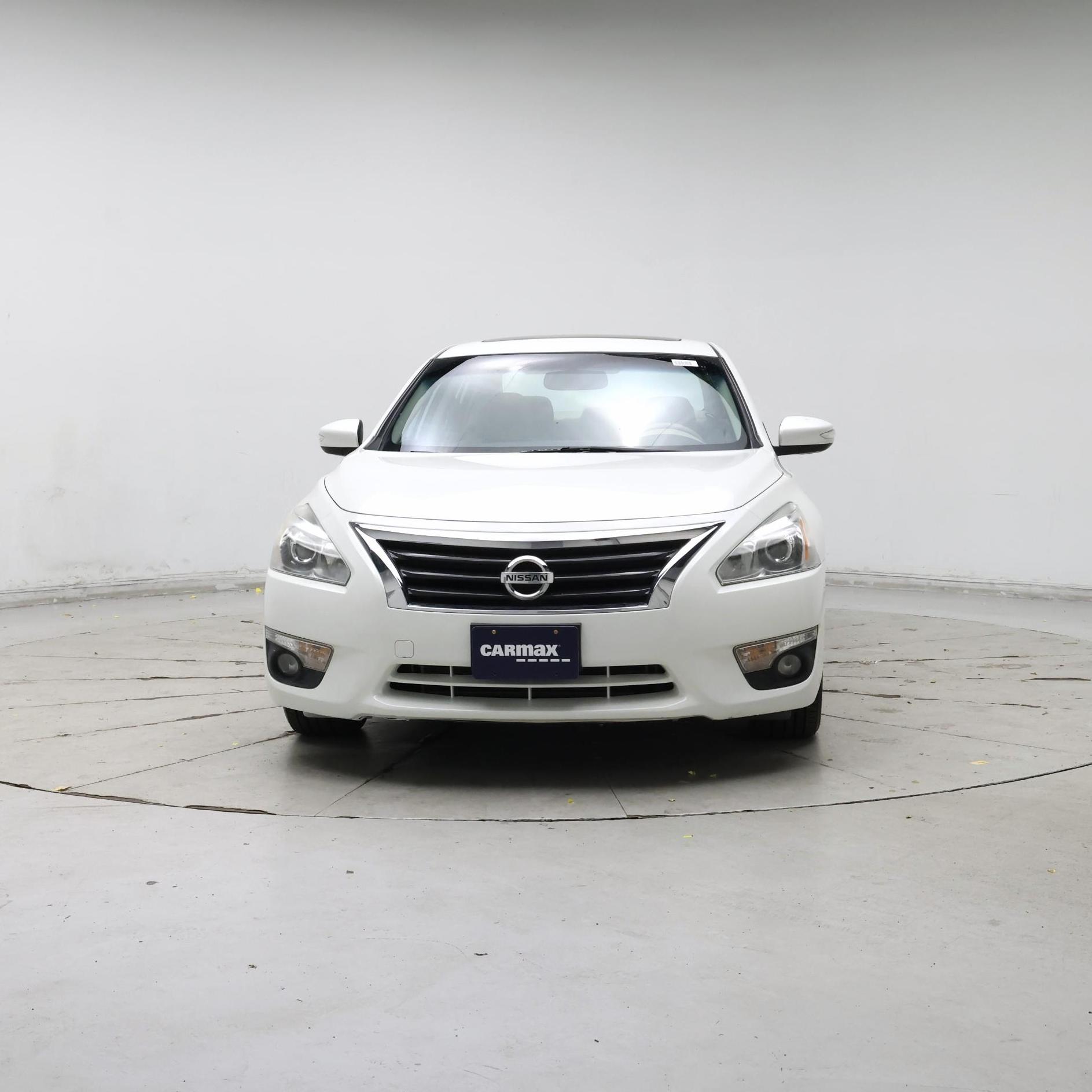 Thumbnail: 2015 Nissan Altima - 5