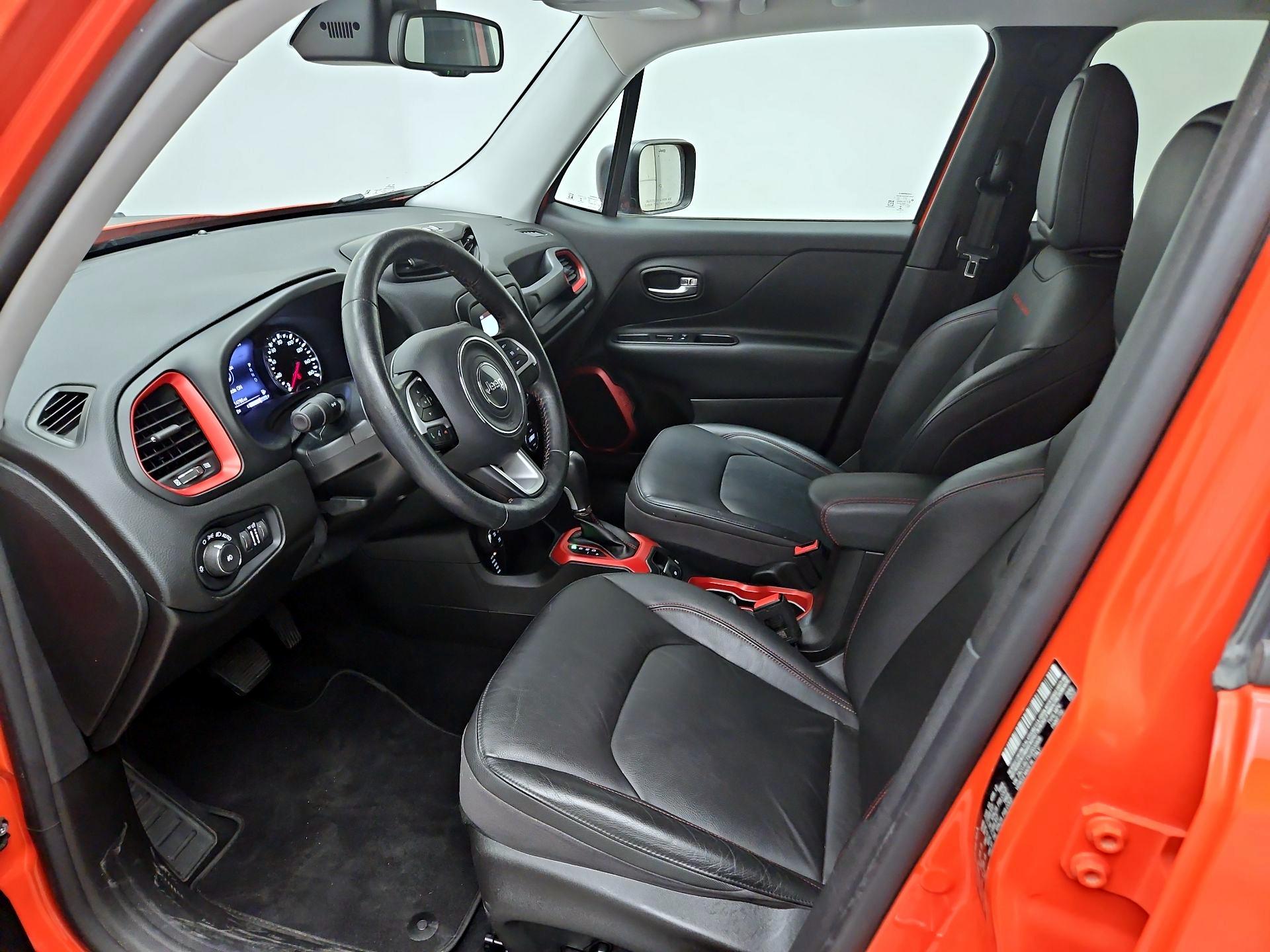 Thumbnail: 2016 Jeep Renegade - 11