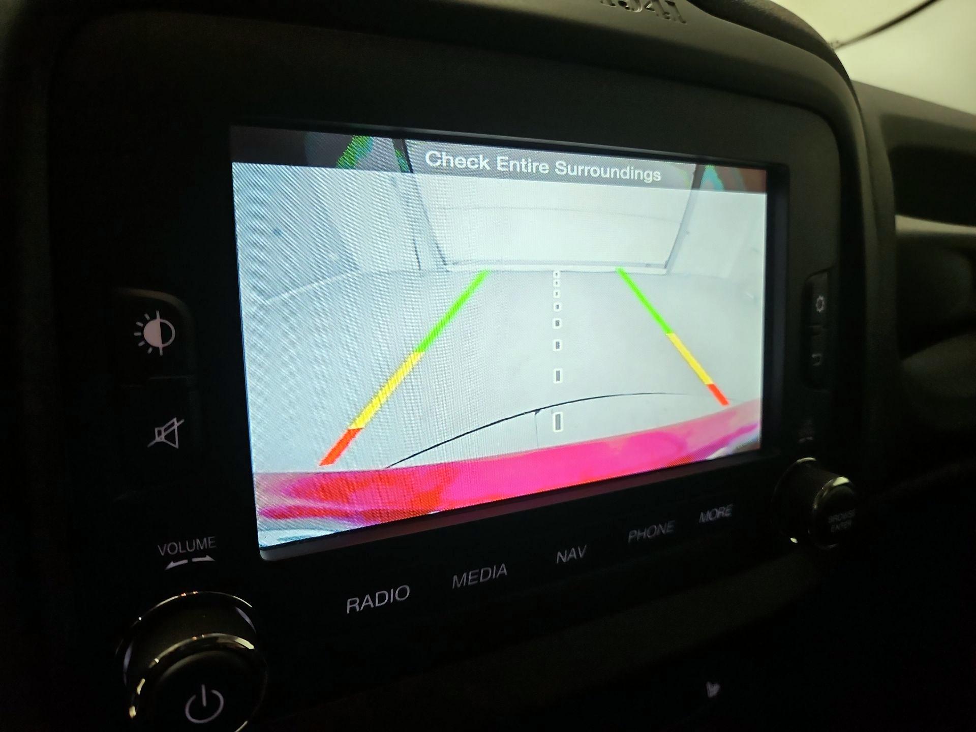 Thumbnail: 2016 Jeep Renegade - 15