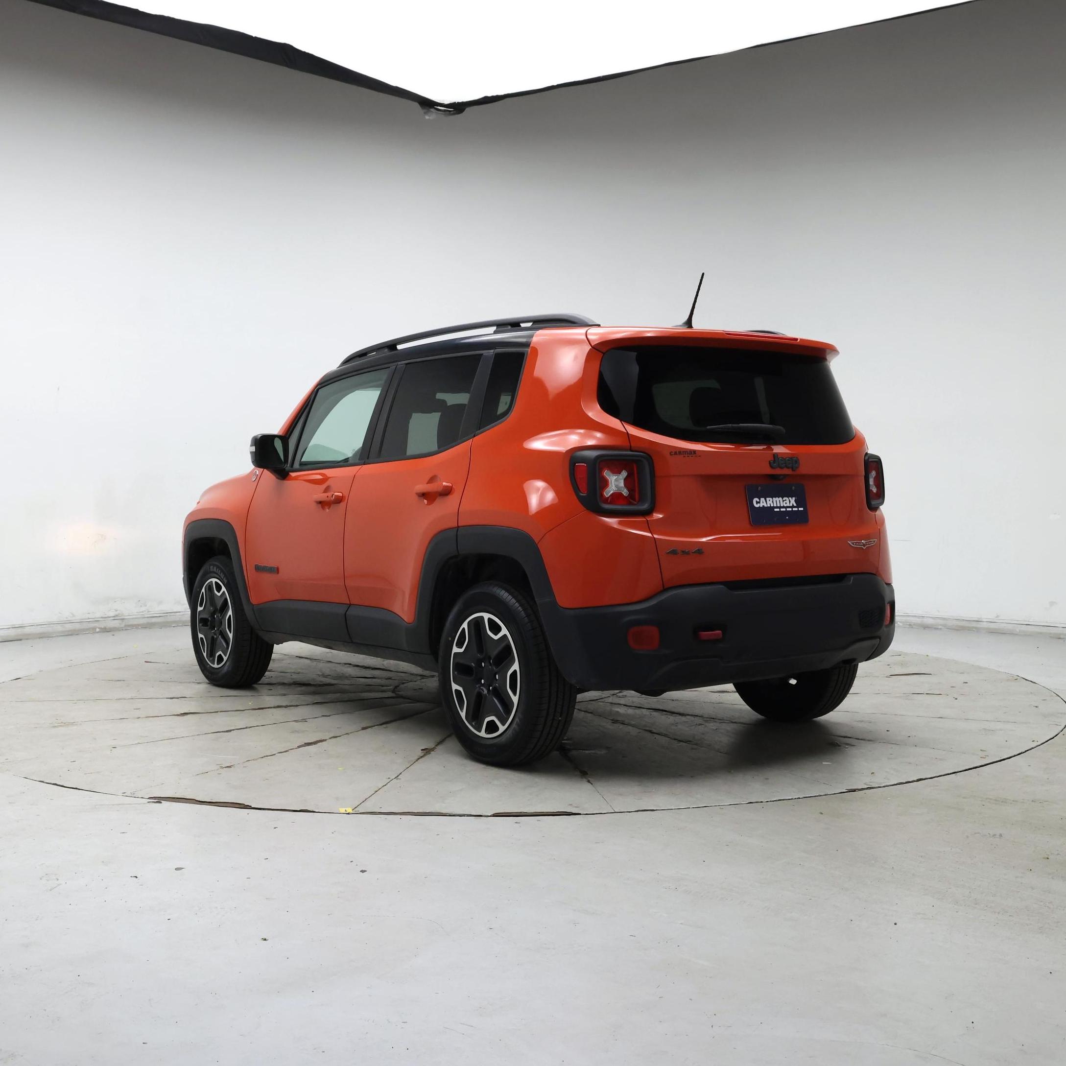 Thumbnail: 2016 Jeep Renegade - 2