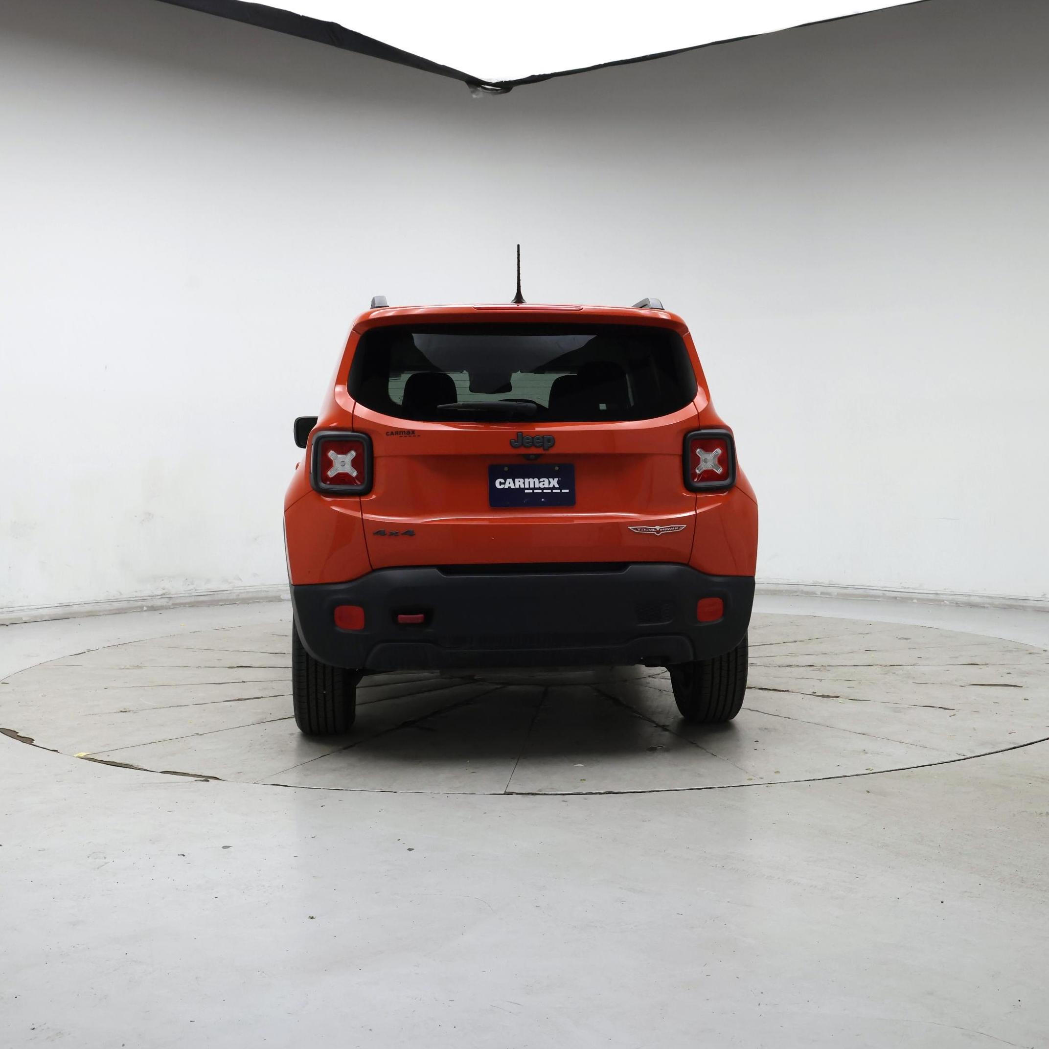 Thumbnail: 2016 Jeep Renegade - 6