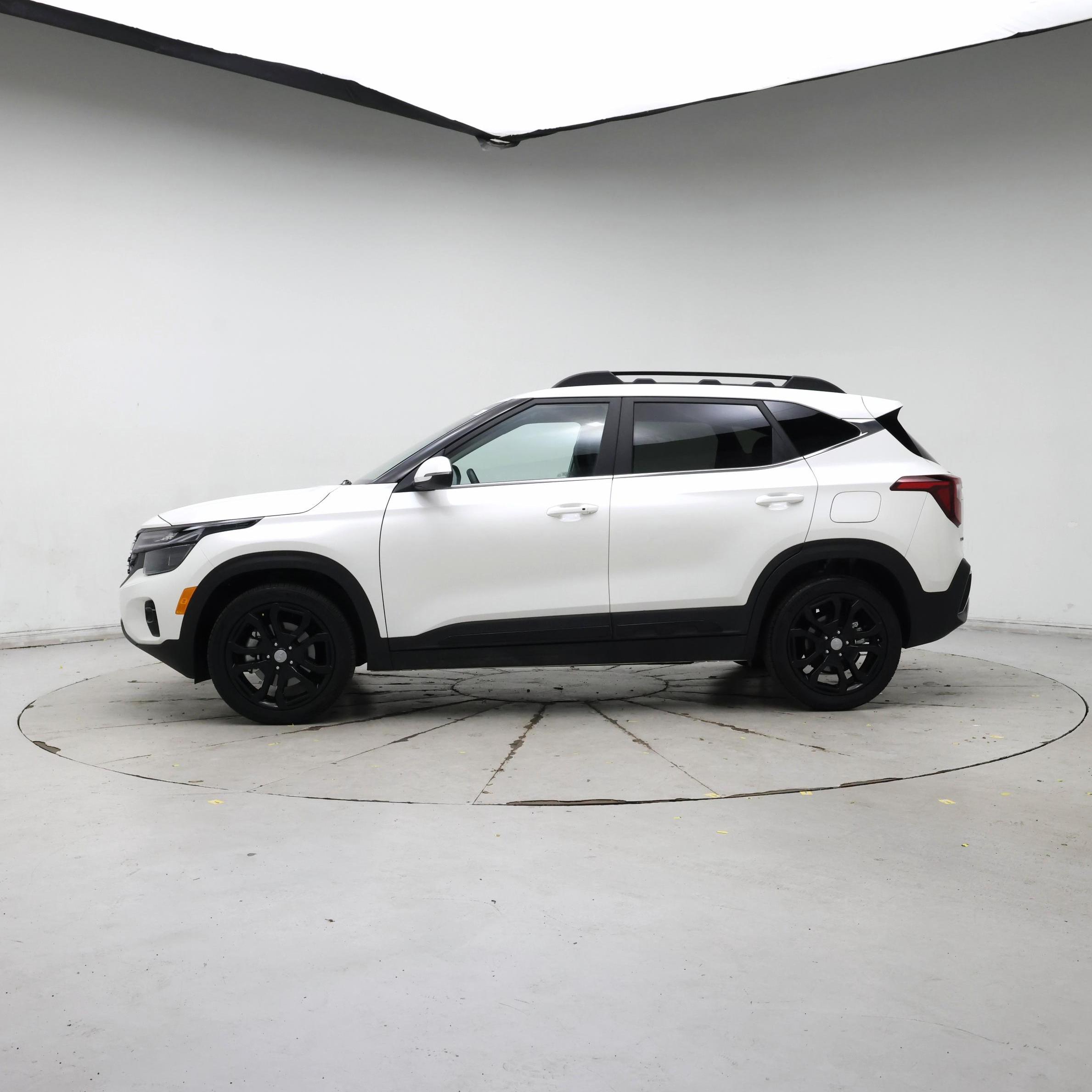 Thumbnail: 2025 Kia Seltos - 3