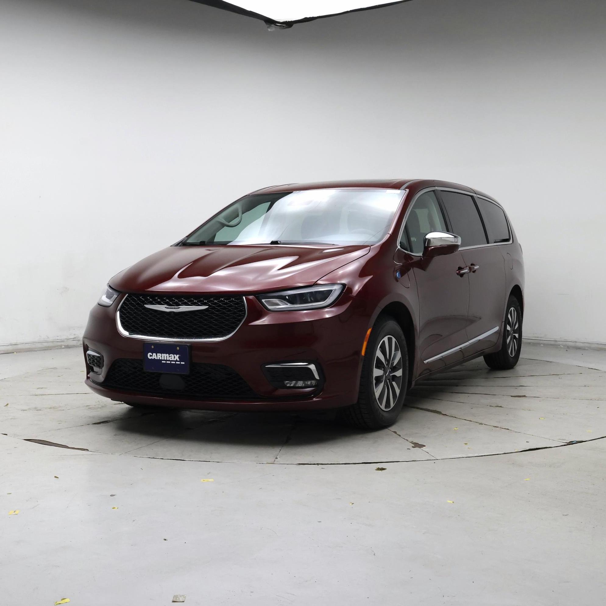Thumbnail: 2022 Chrysler Pacifica - 4