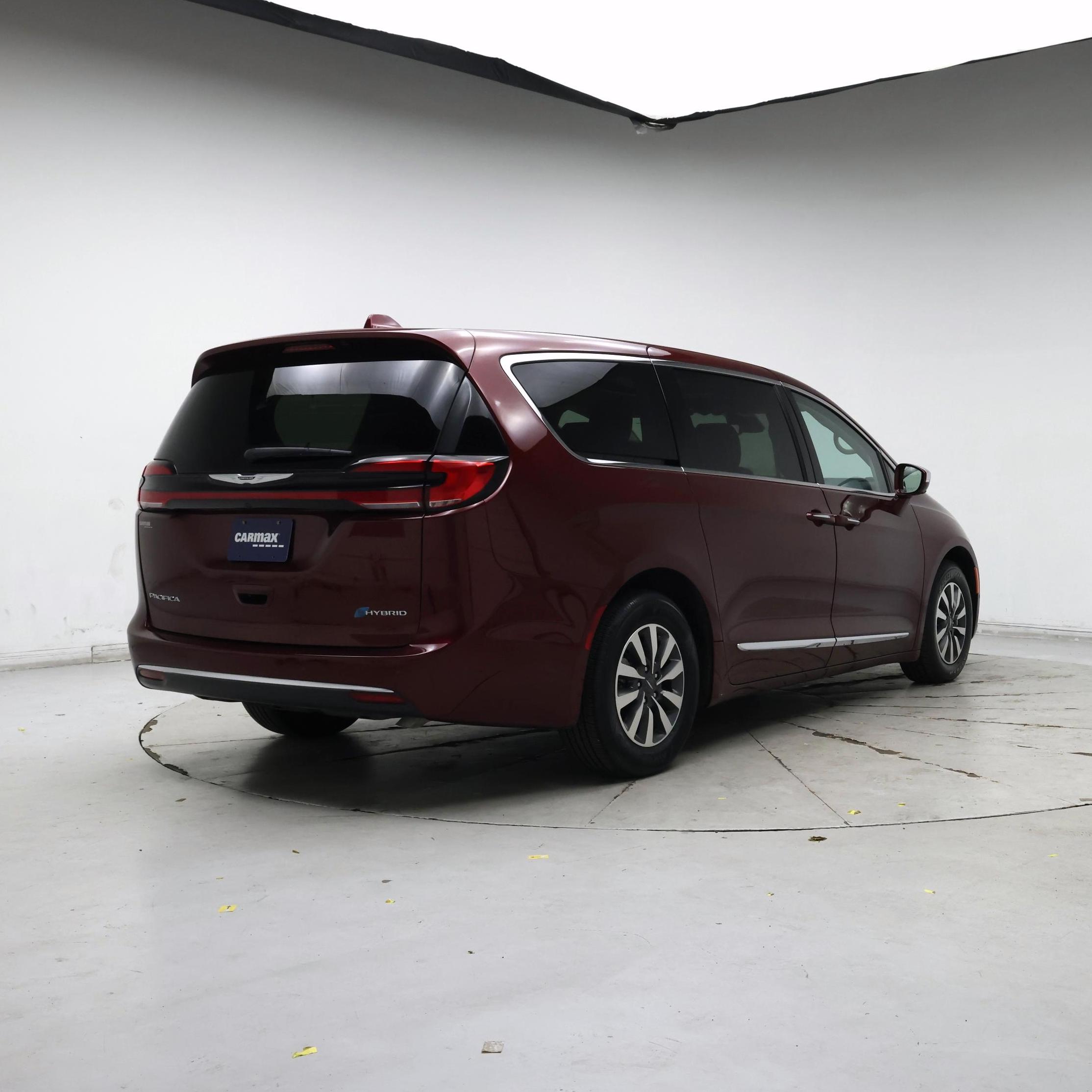 Thumbnail: 2022 Chrysler Pacifica - 8