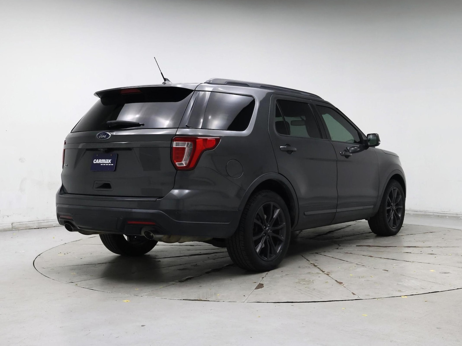 2019 Ford Explorer XLT - Photo 9