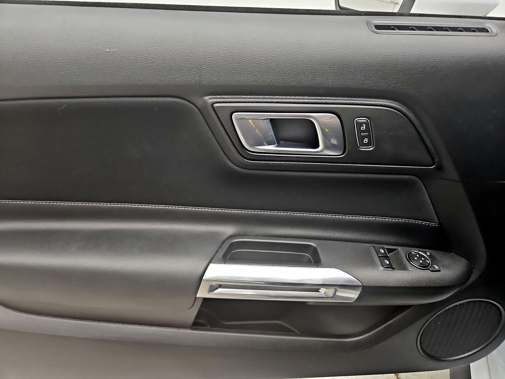 Thumbnail: 2022 Ford Mustang - 12