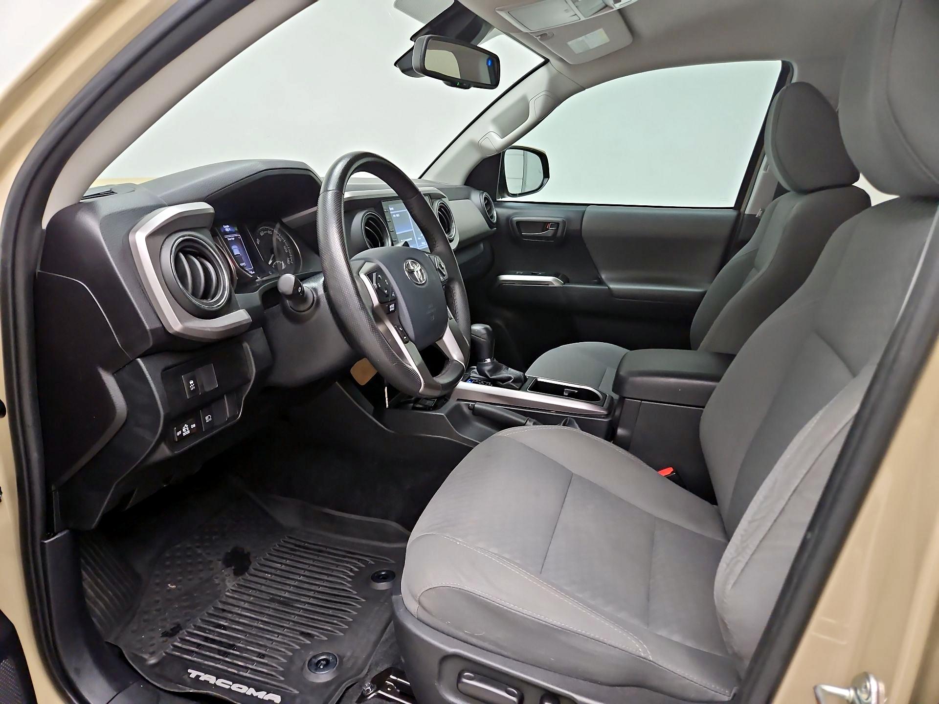 Thumbnail: 2020 Toyota Tacoma - 9