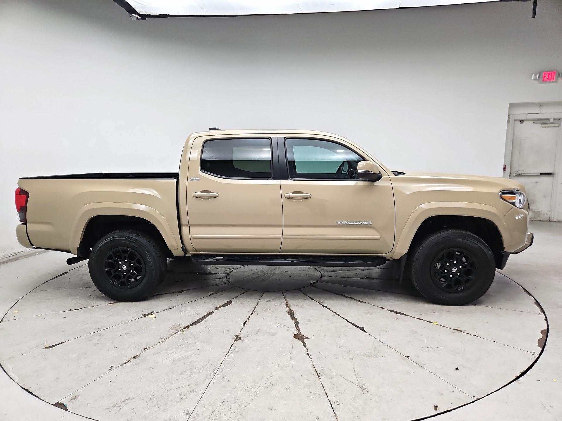 Thumbnail: 2020 Toyota Tacoma - 4