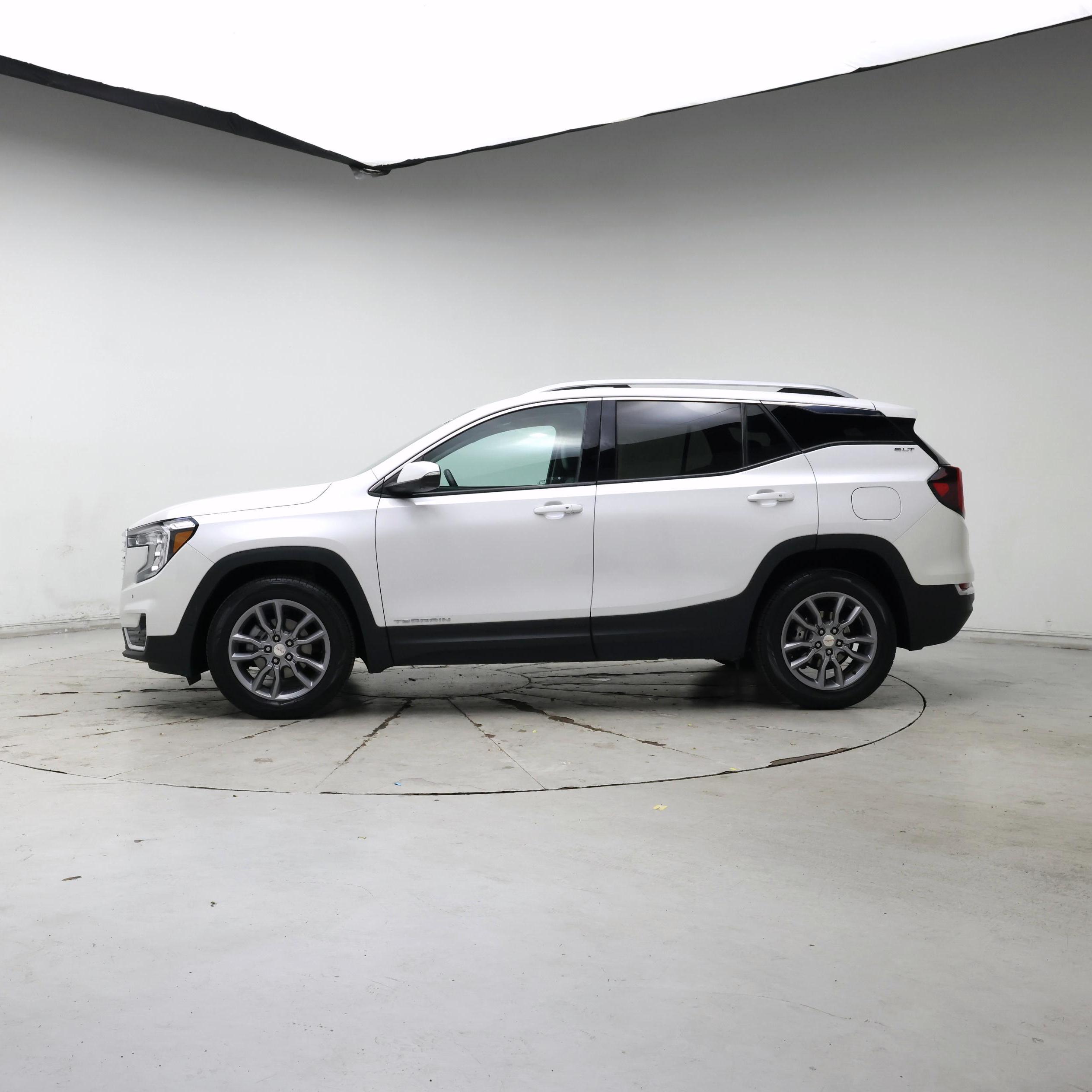 Thumbnail: 2022 GMC Terrain - 3