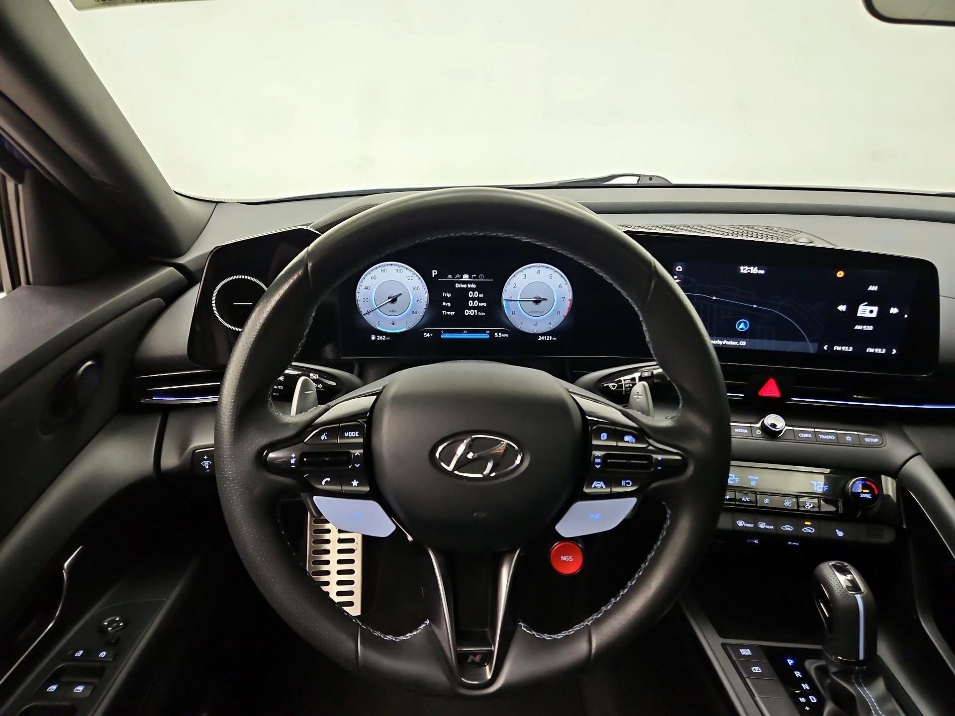 Thumbnail: 2023 Hyundai Elantra - 10