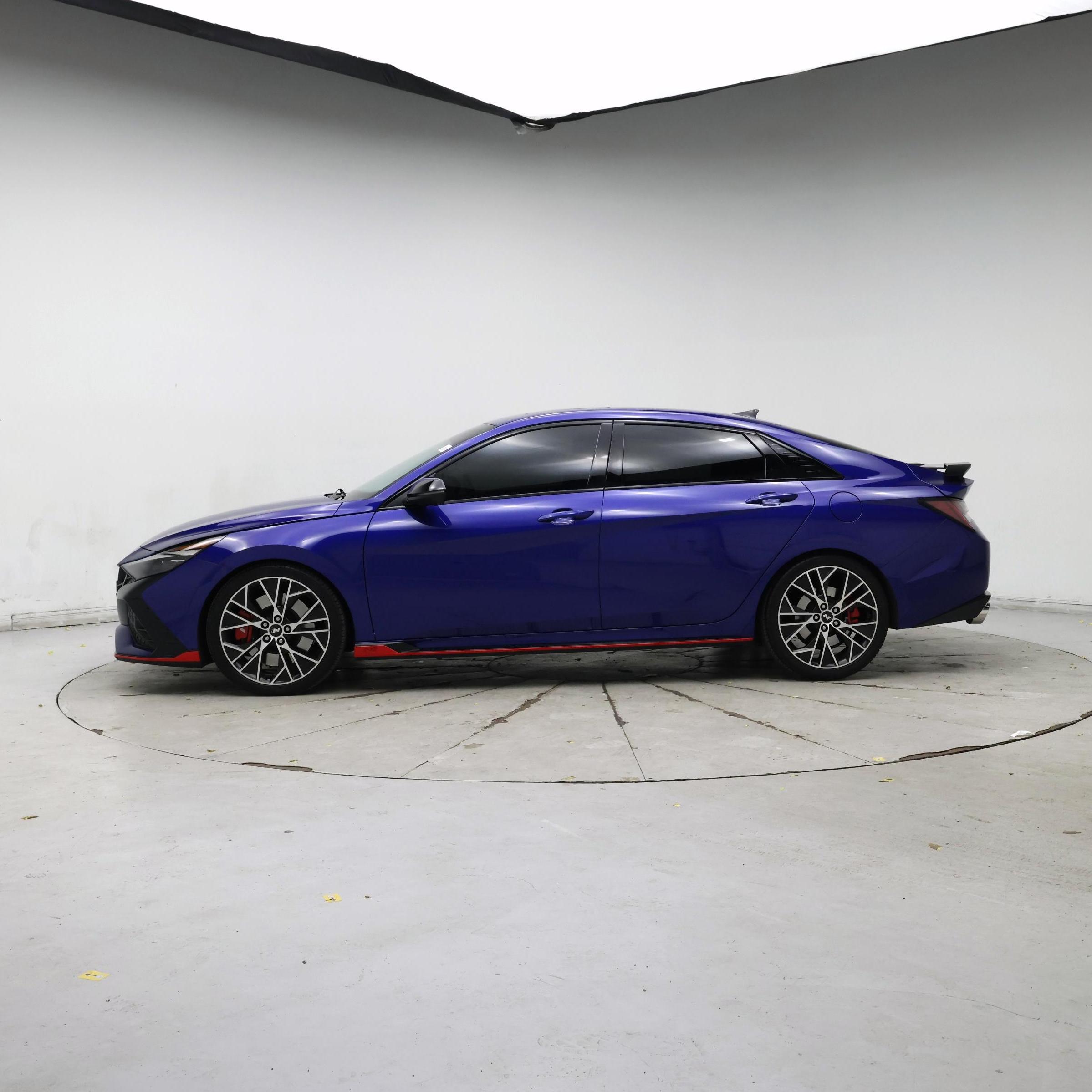 Thumbnail: 2023 Hyundai Elantra - 3