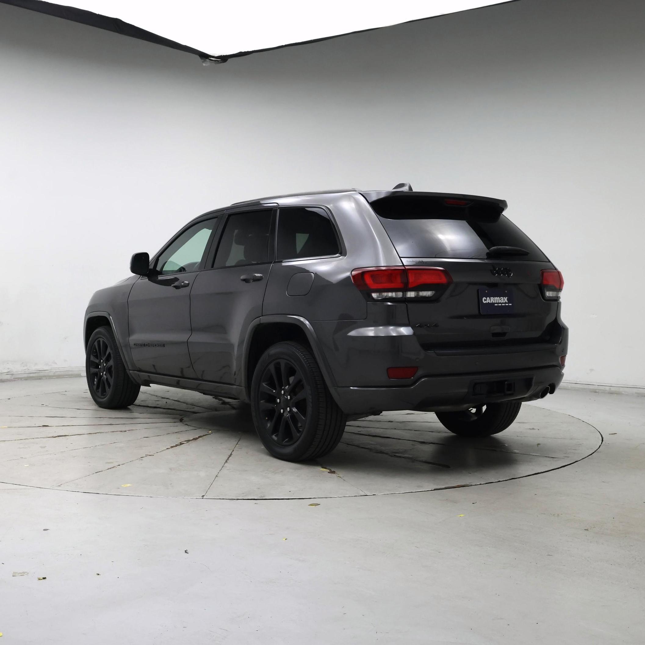 Thumbnail: 2020 Jeep Grand Cherokee - 2