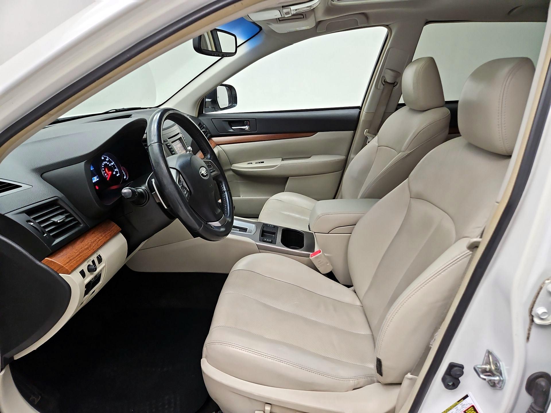 Thumbnail: 2014 Subaru Outback - 9