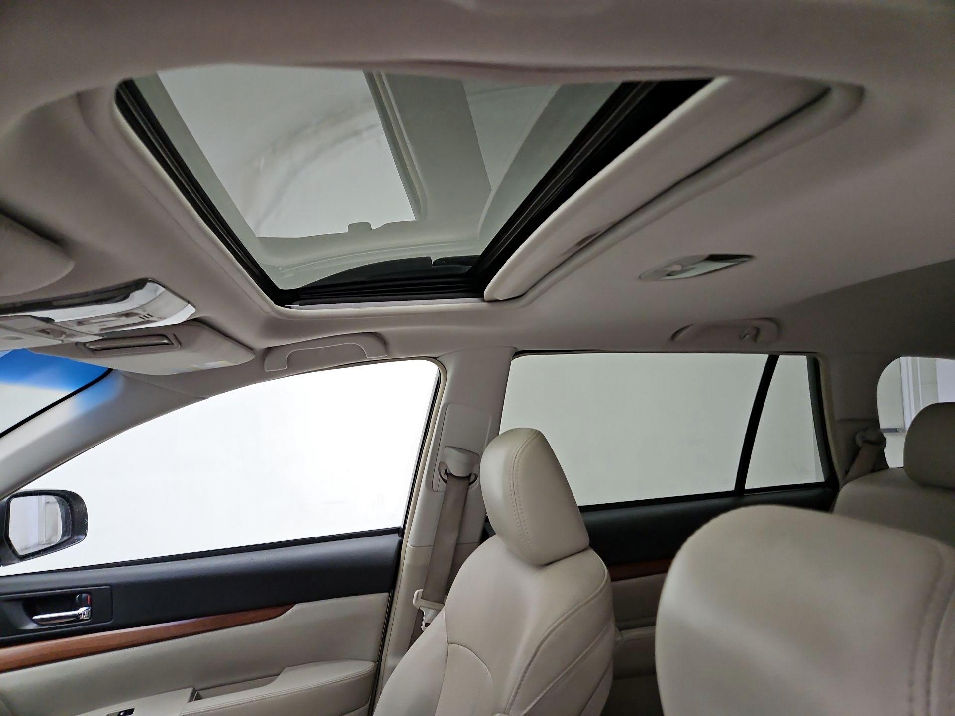 Thumbnail: 2014 Subaru Outback - 17