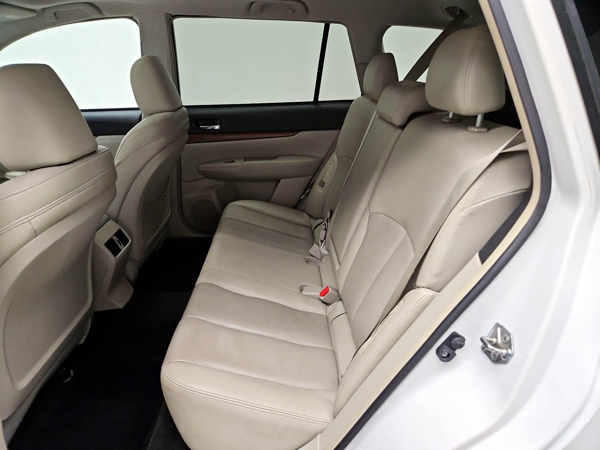 Thumbnail: 2014 Subaru Outback - 18