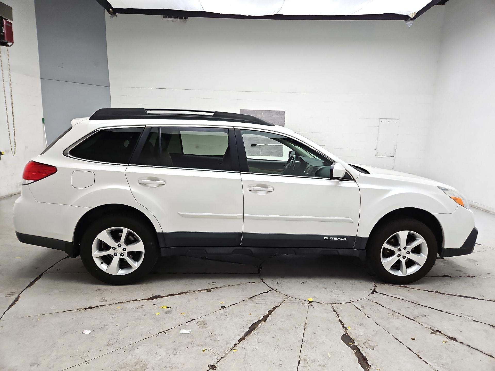 Thumbnail: 2014 Subaru Outback - 4