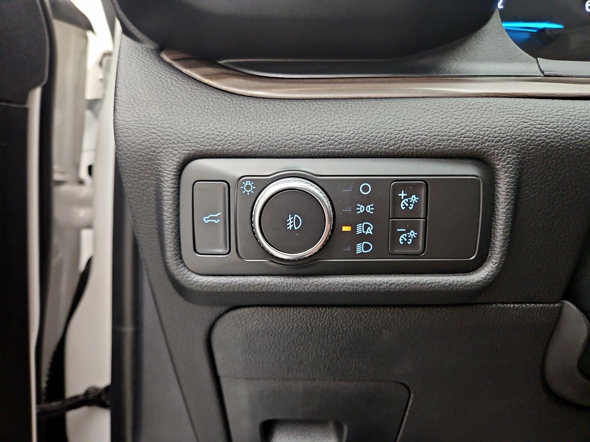 Thumbnail: 2020 Ford Explorer - 13