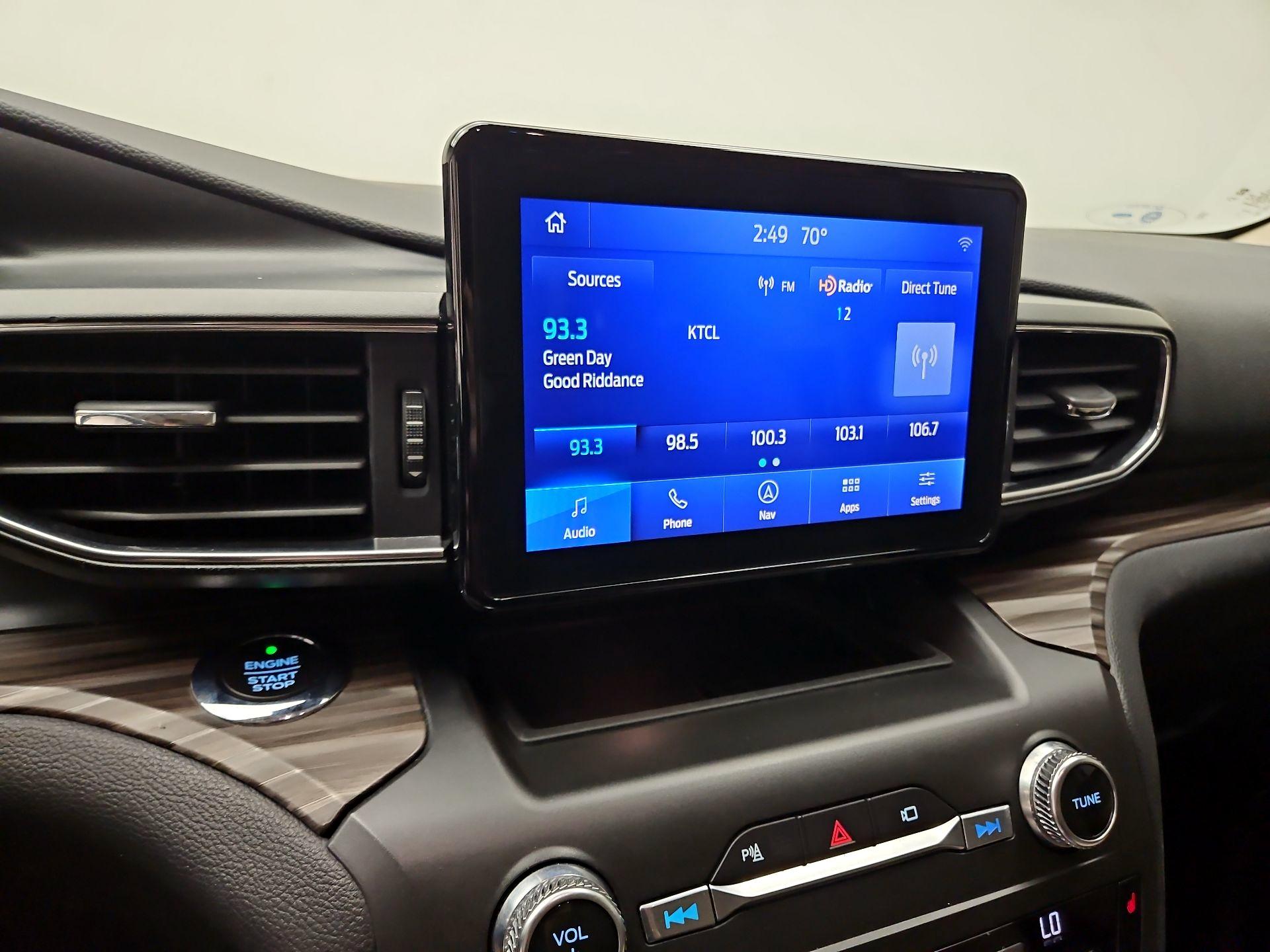 Thumbnail: 2020 Ford Explorer - 16