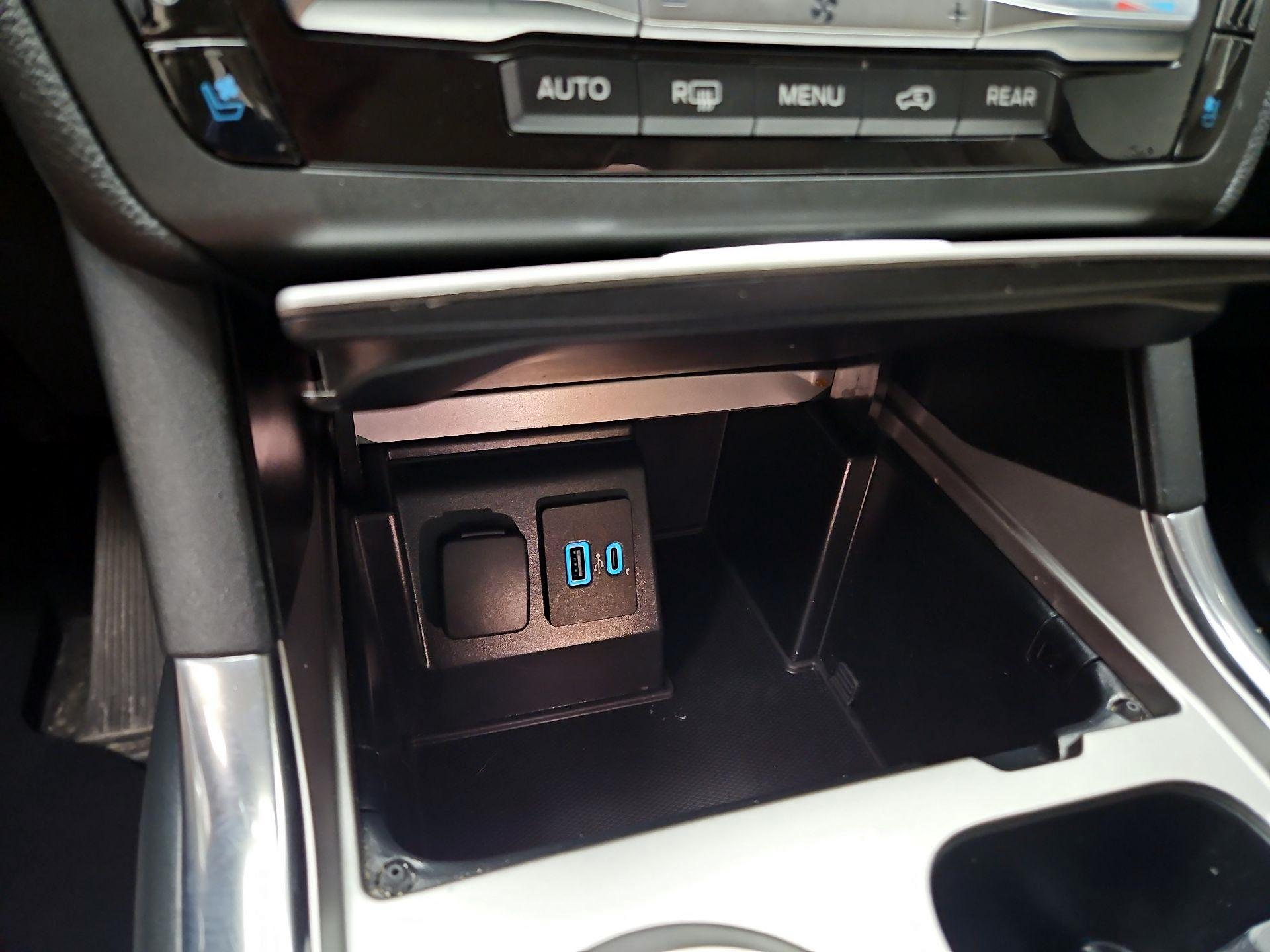 Thumbnail: 2020 Ford Explorer - 19