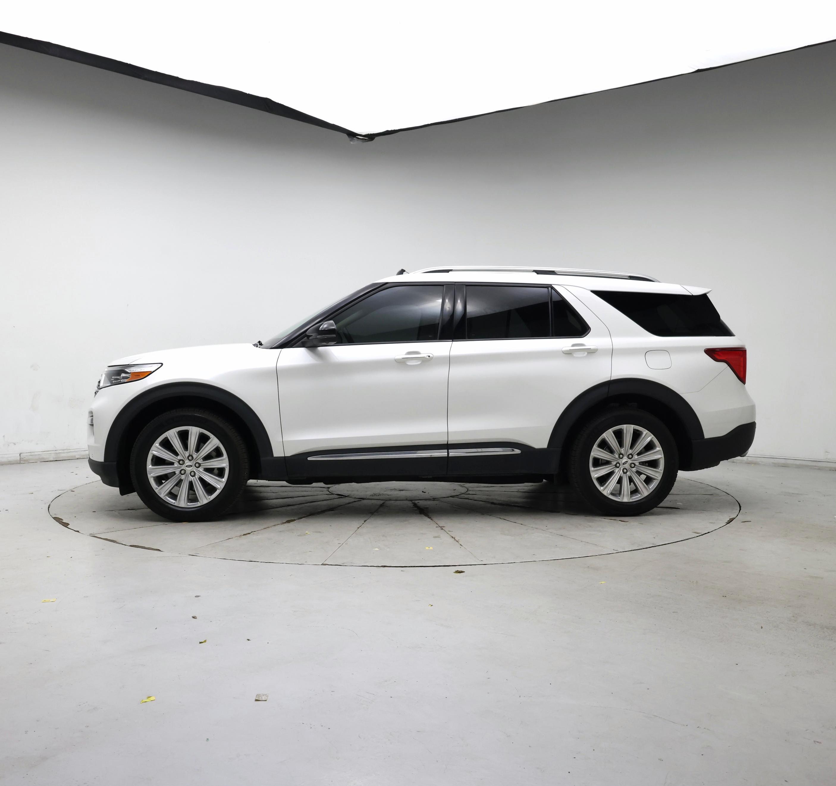 Thumbnail: 2020 Ford Explorer - 3