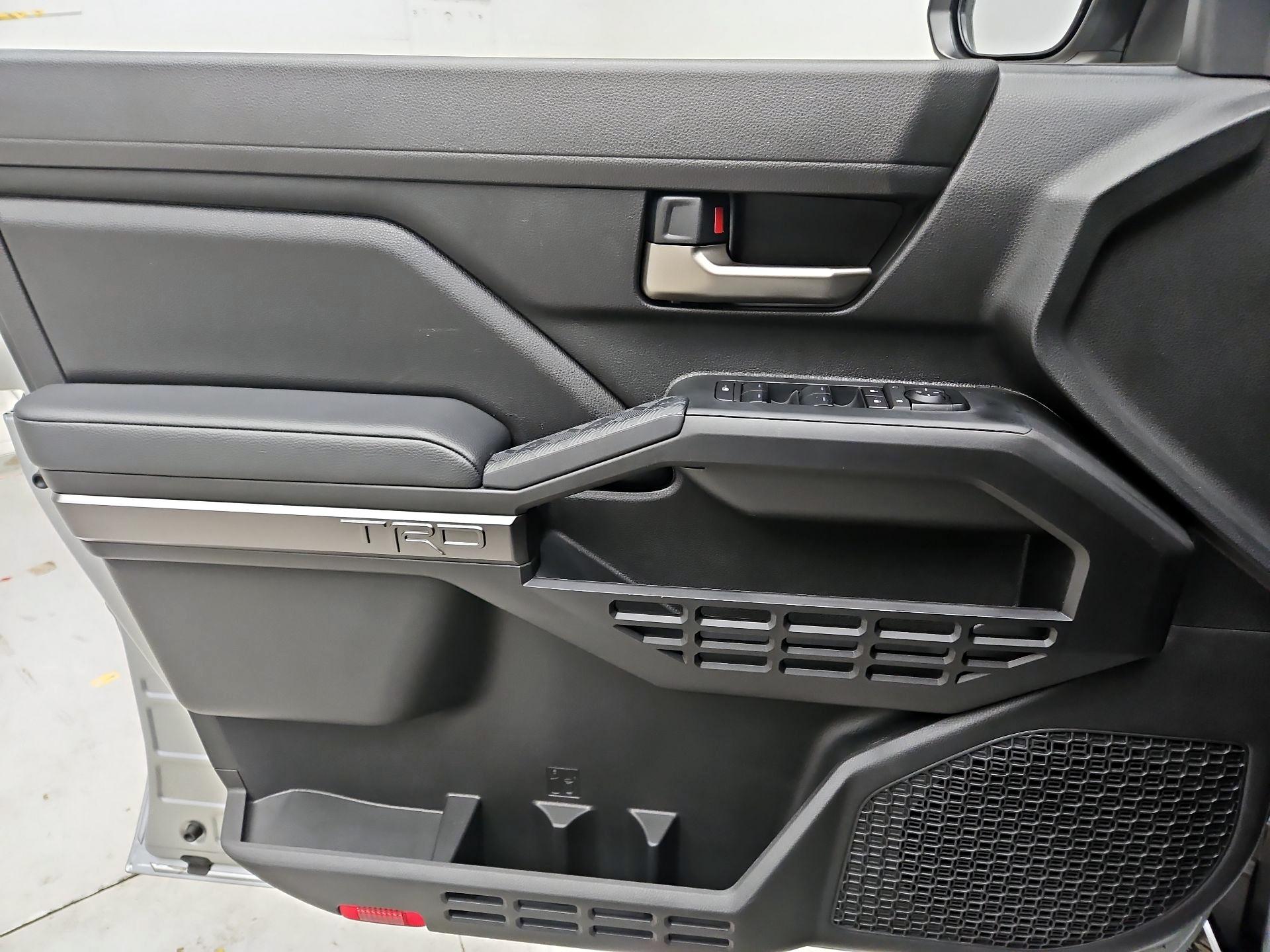 Thumbnail: 2025 Toyota Tacoma - 12