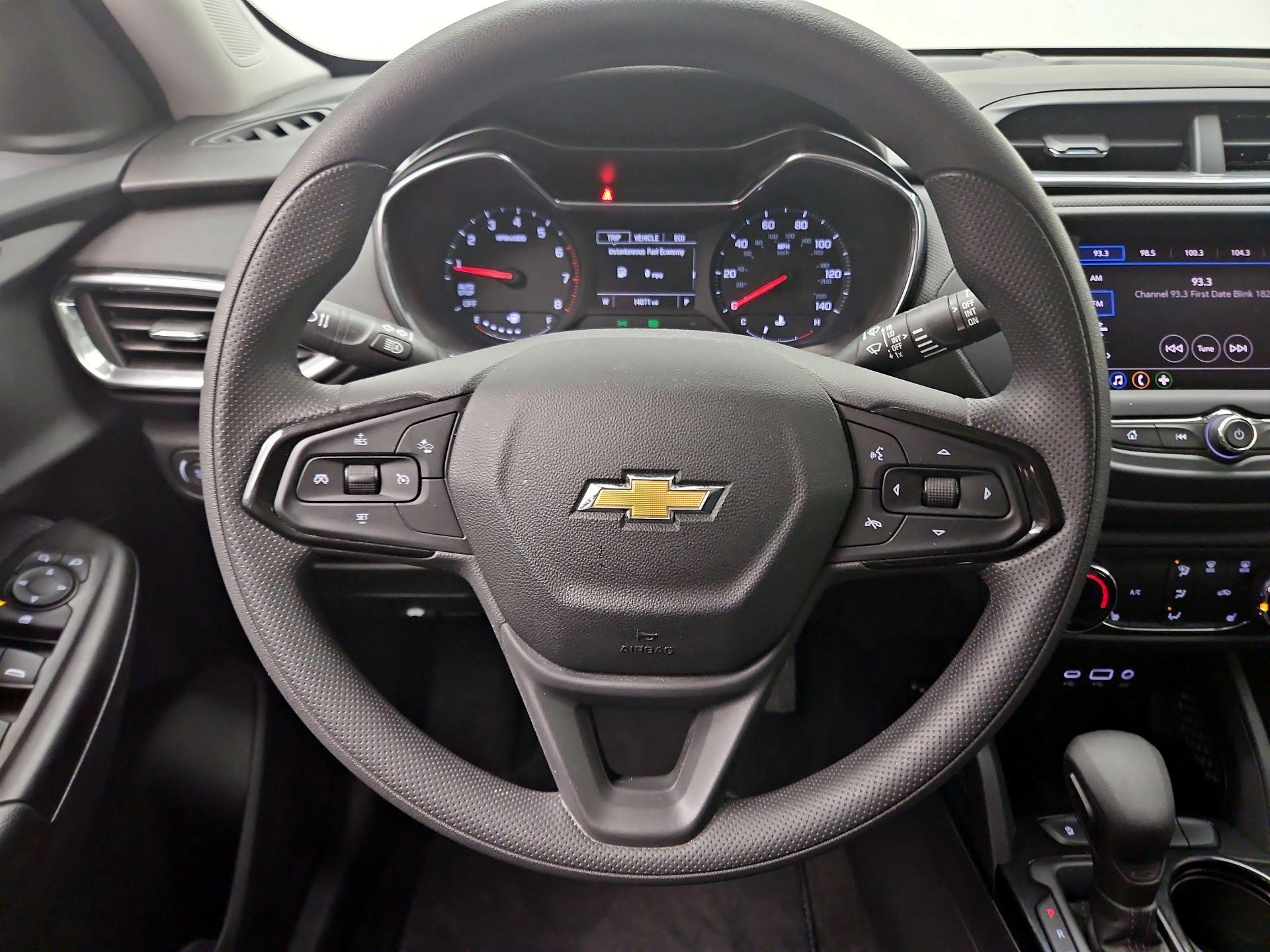 Thumbnail: 2023 Chevrolet TrailBlazer - 10