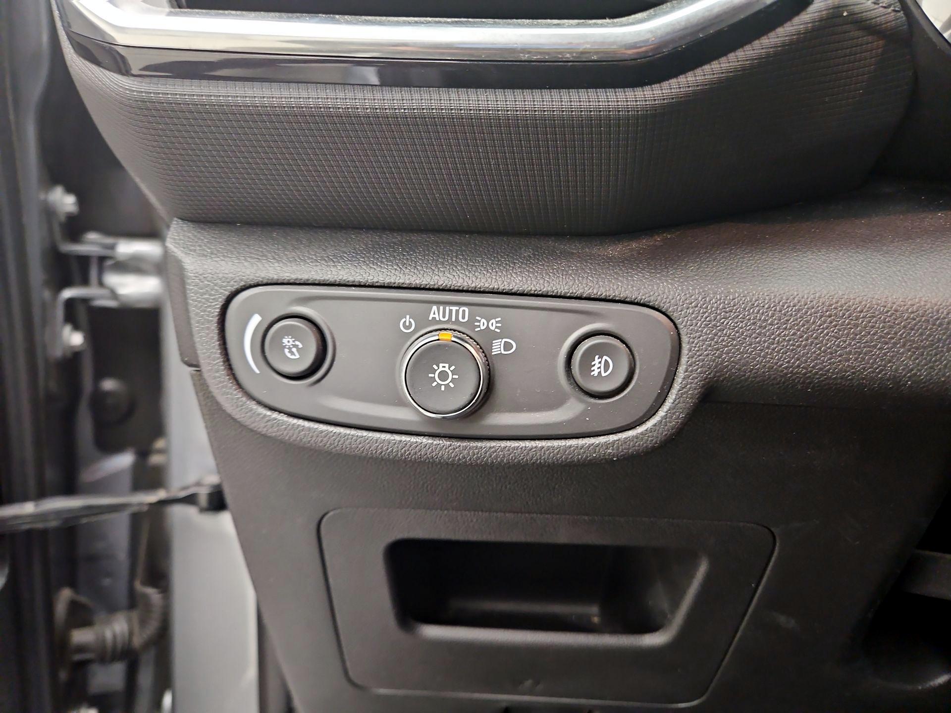 Thumbnail: 2023 Chevrolet TrailBlazer - 13