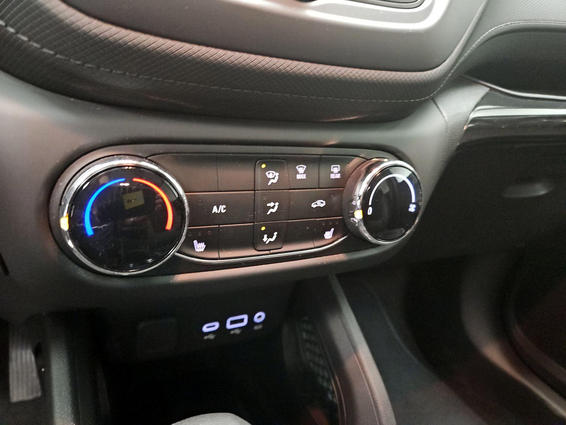 Thumbnail: 2023 Chevrolet TrailBlazer - 16