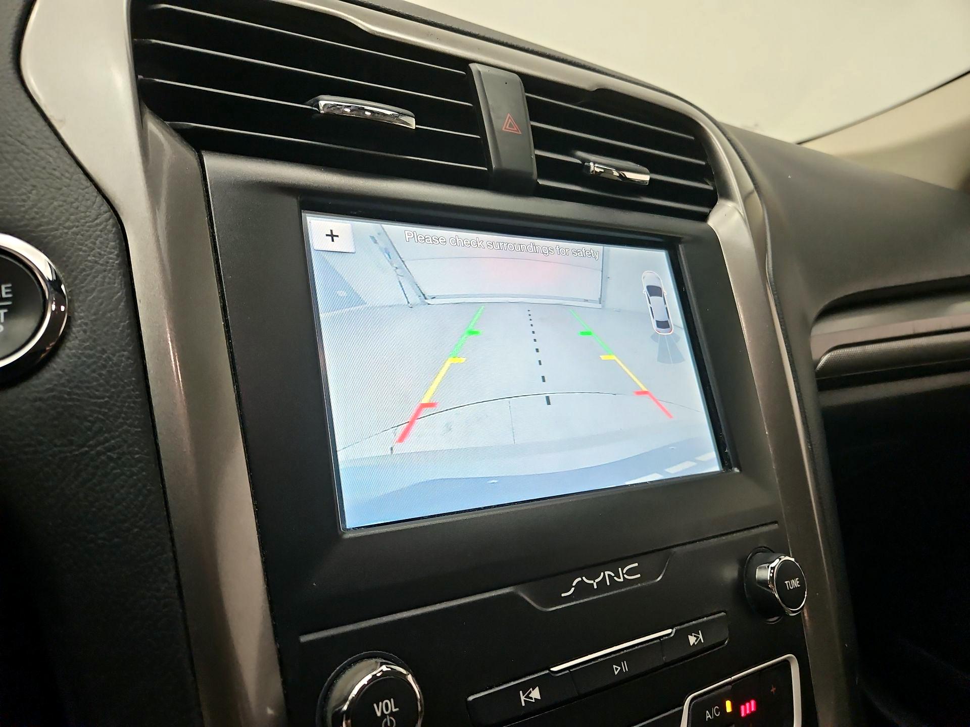 Thumbnail: 2019 Ford Fusion - 14